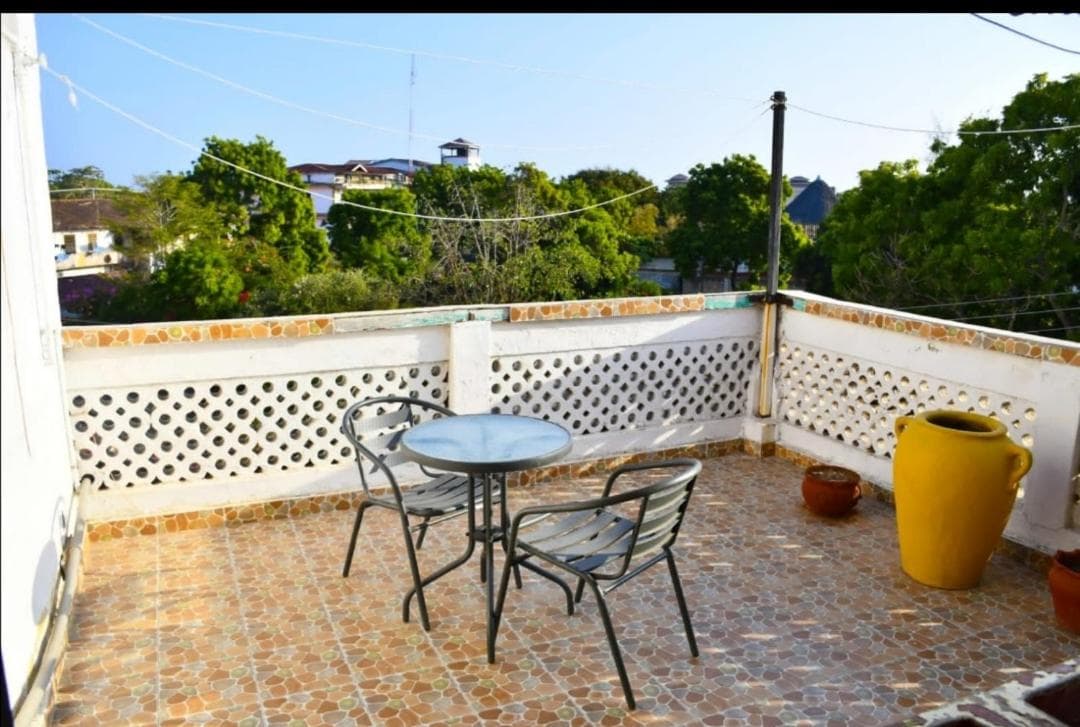 Mavericks Convenient Cozy Loft in Diani's CBD