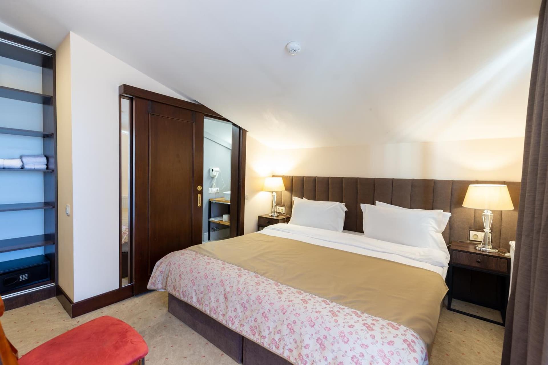 Elea Old Tbilisi Hotel