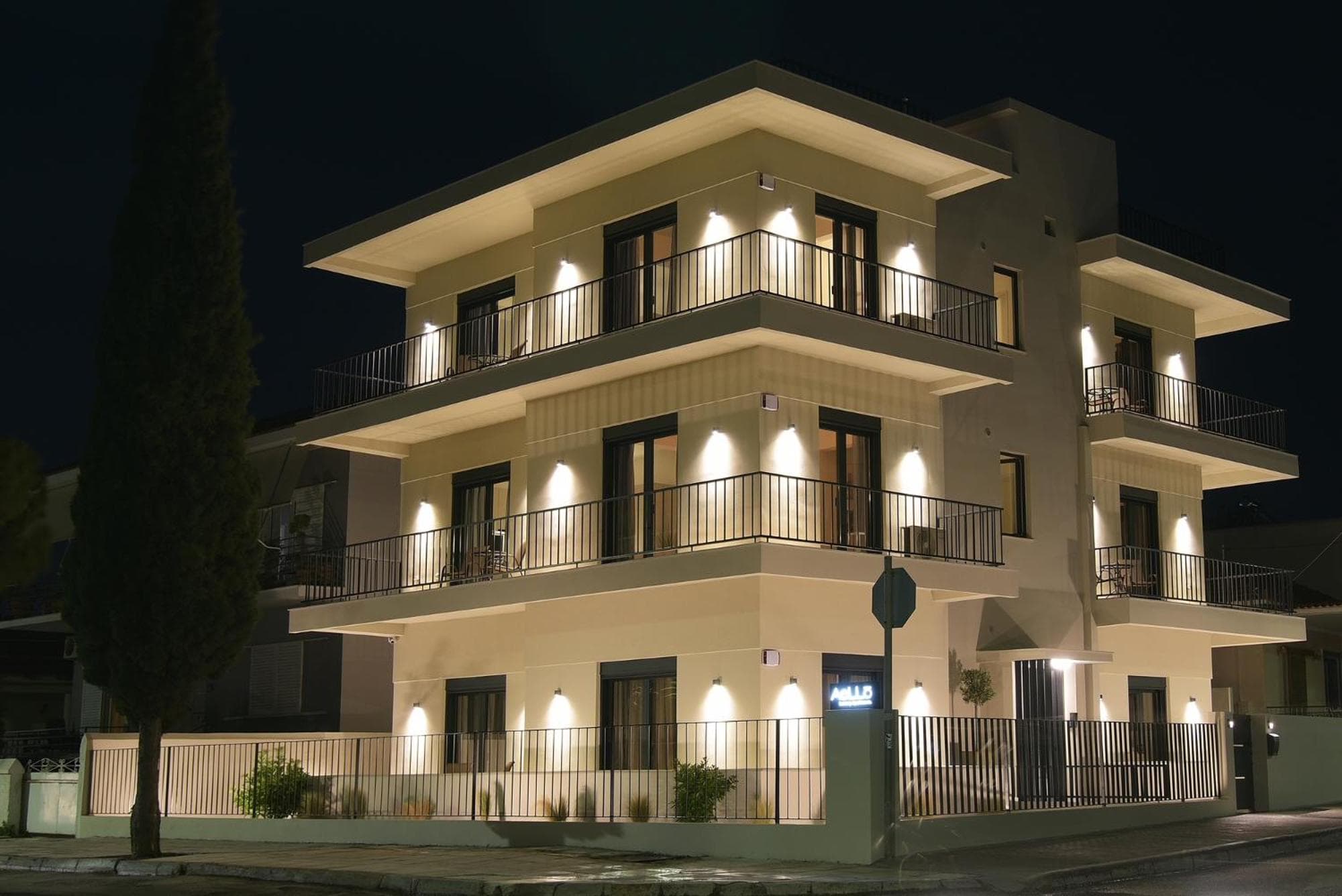 Aellō luxury apartments