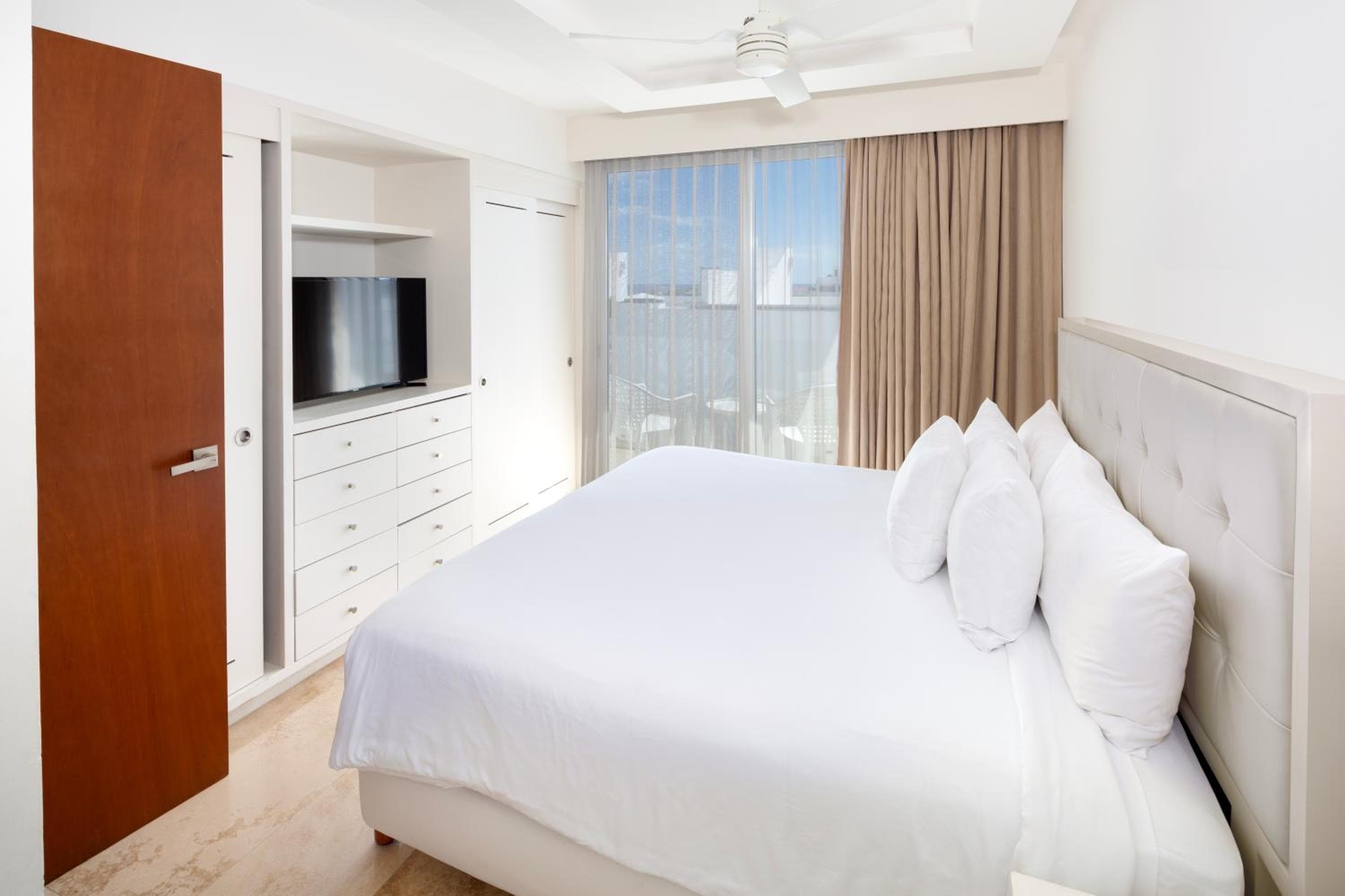 Antera Hotel & Residences