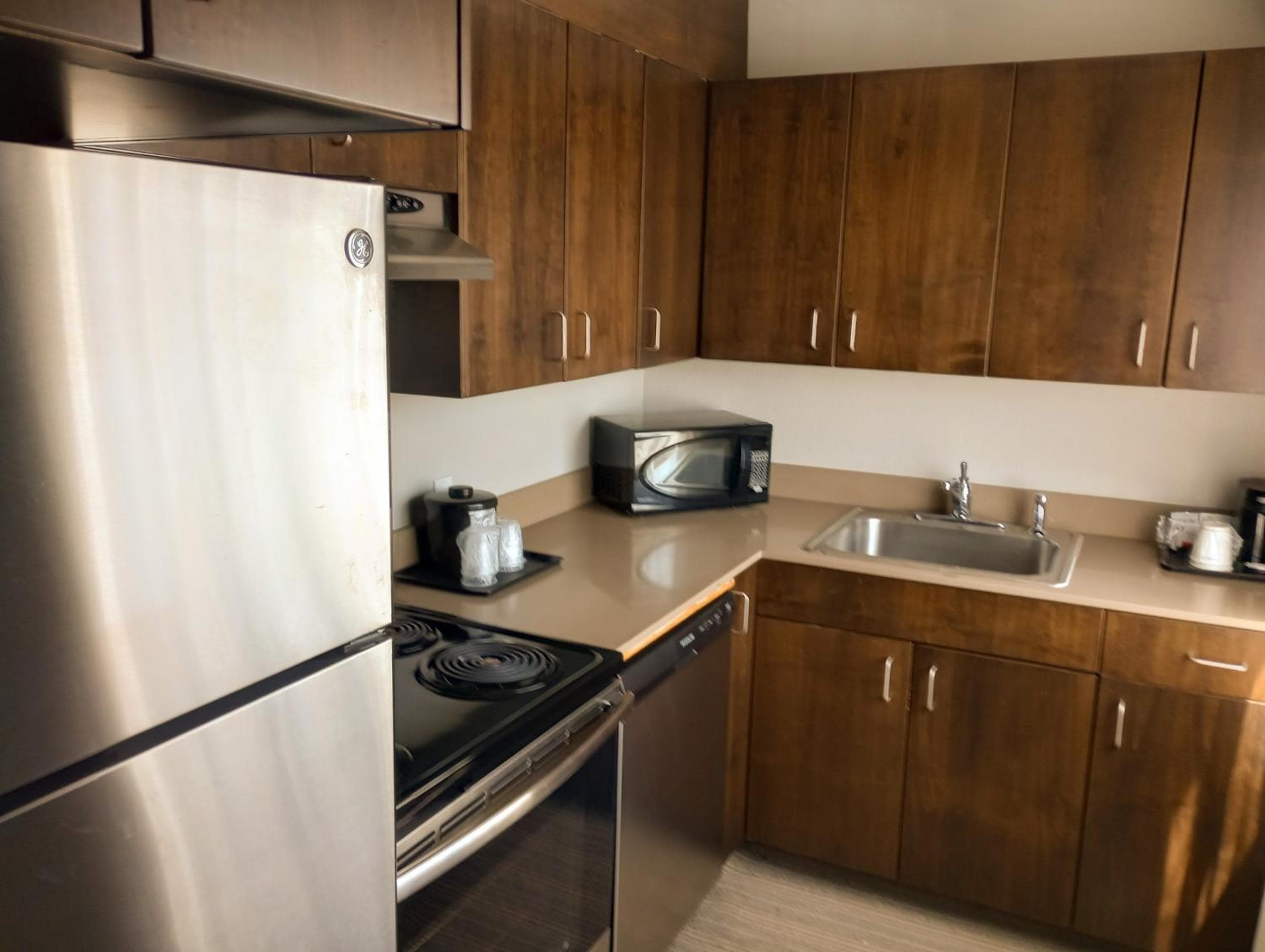 Country Inn & Suites by Radisson, Portland International Airport, OR