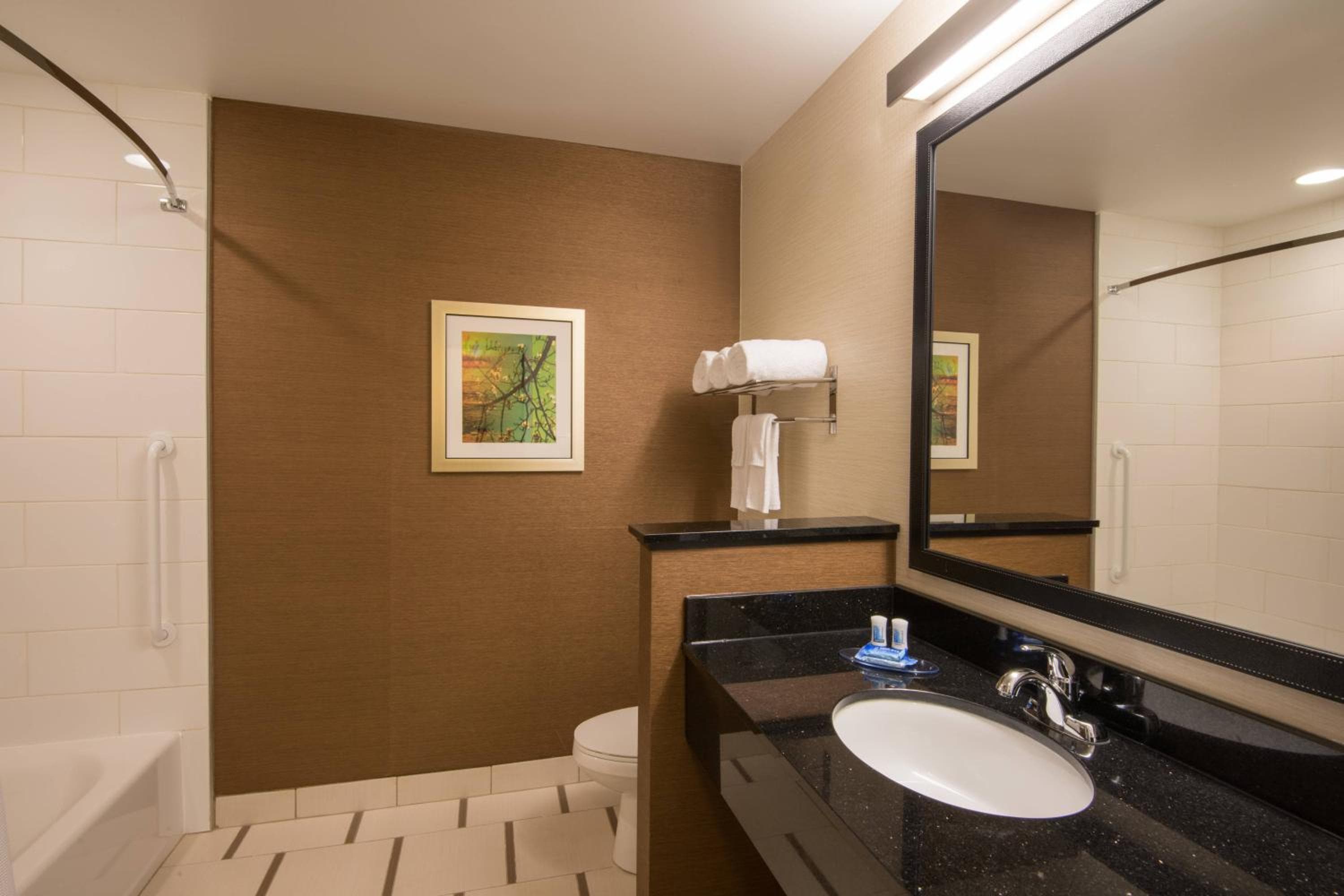 Fairfield Inn & Suites by Marriott Fort Wayne Southwest