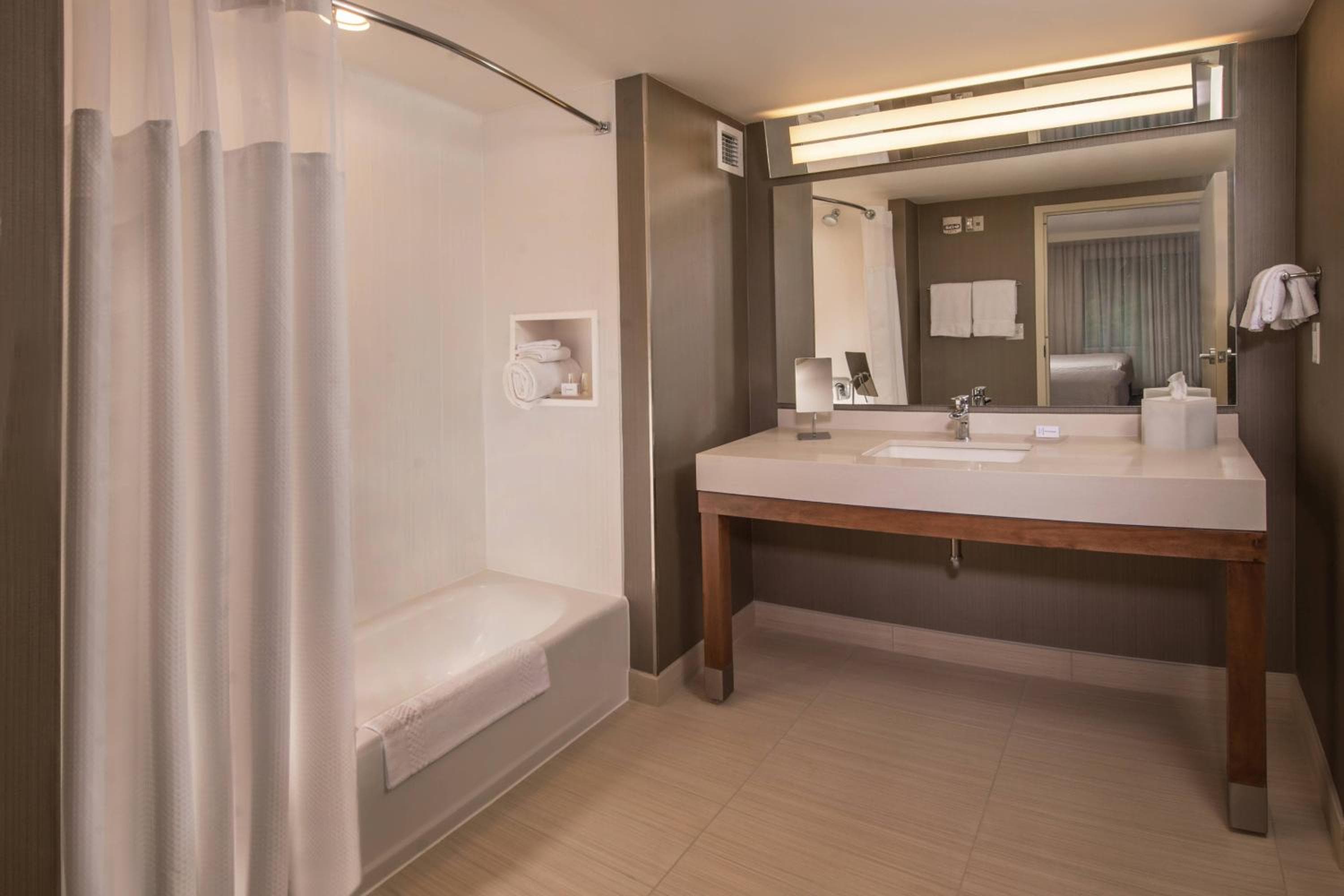 Courtyard by Marriott Hershey Chocolate Avenue