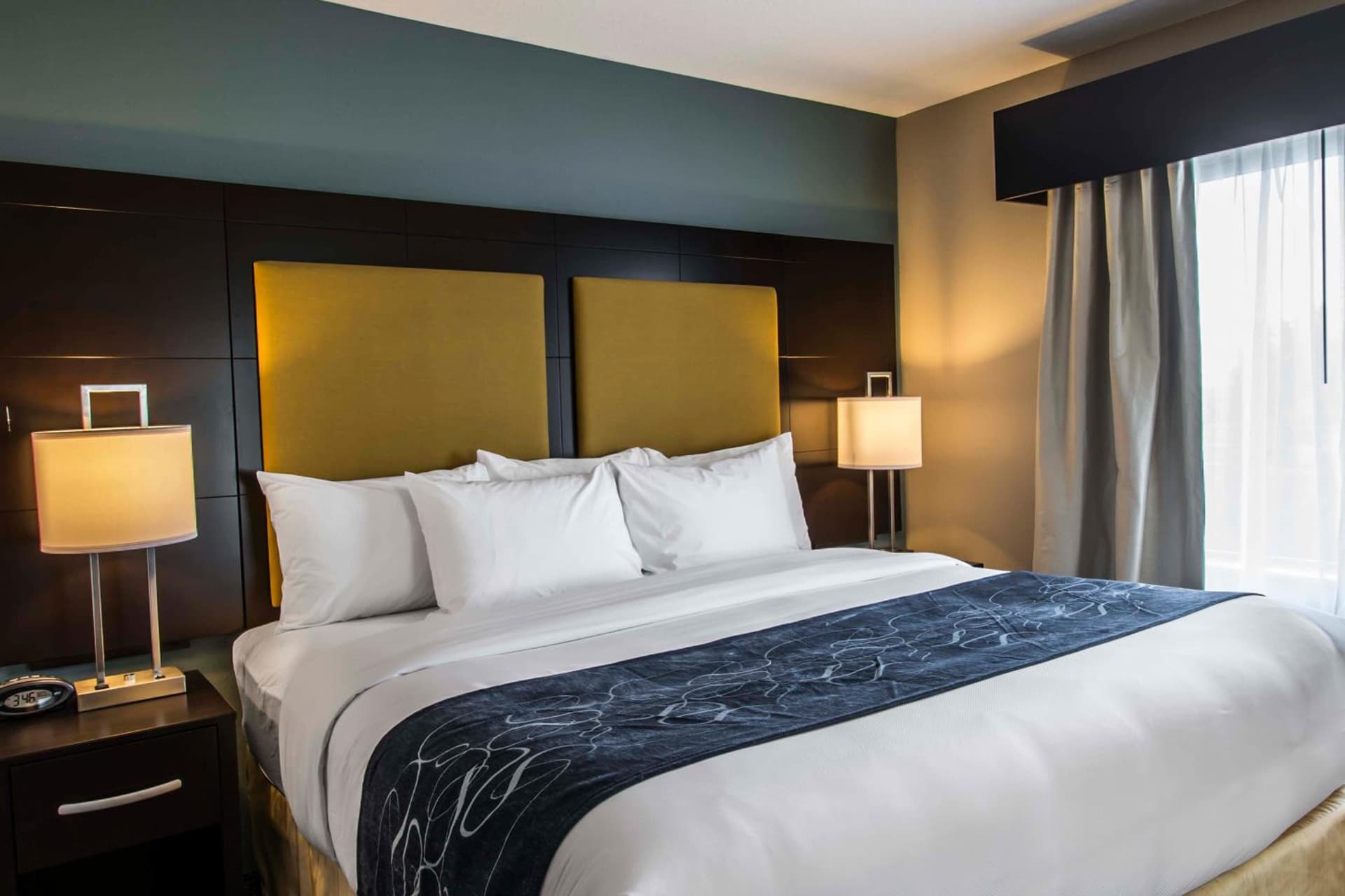 Comfort Suites Fort Lauderdale Airport South & Cruise Port