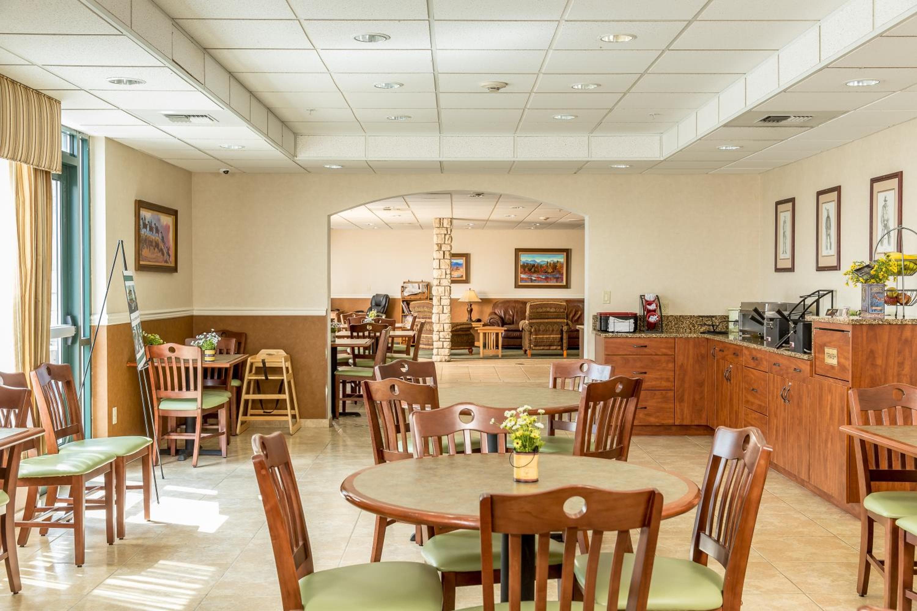 Boothill Inn and Suites