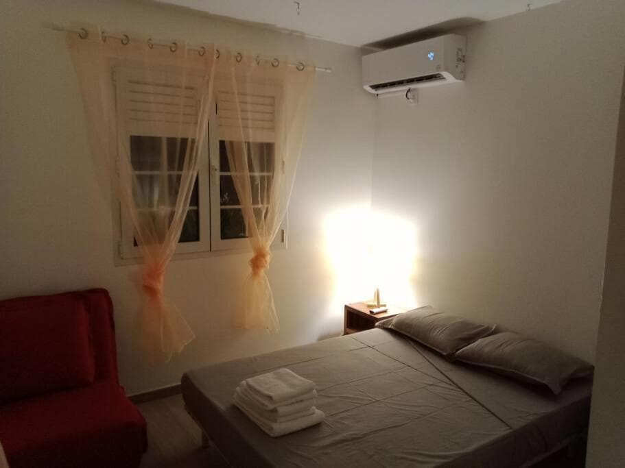 Martinique, la Ptite Maison dans la colline