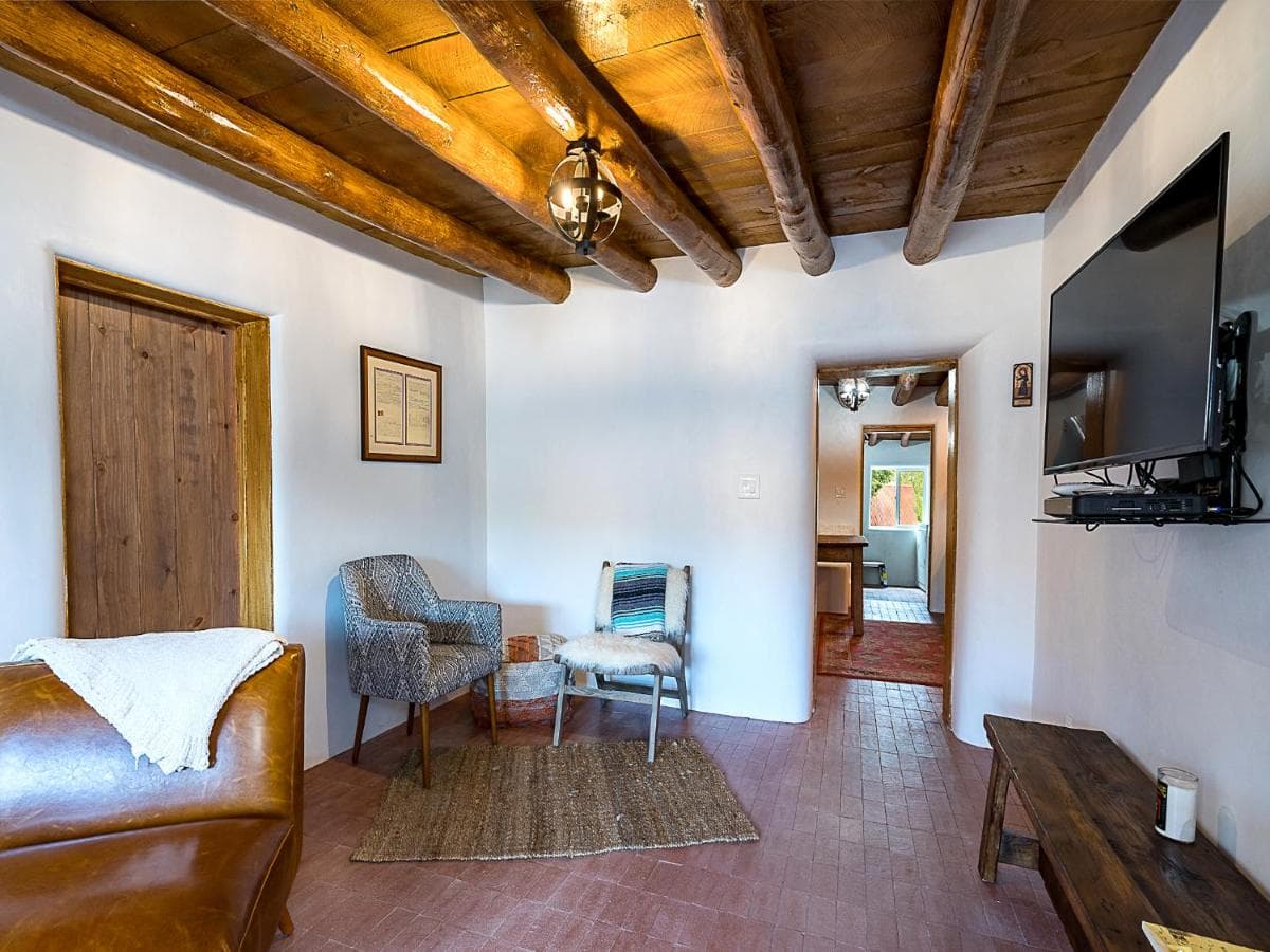 Casa Sarita, 3 Bedrooms, Patio, Ground Floor, Sleeps 8