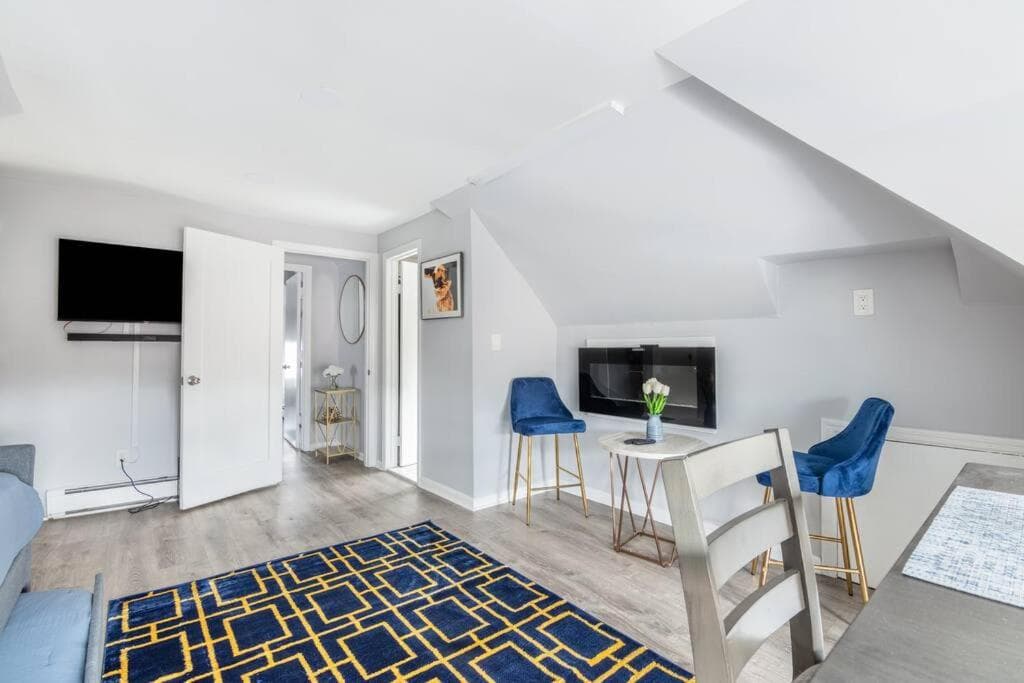 Cozy Studio with 1 Bed & Comfy Sofa Bed