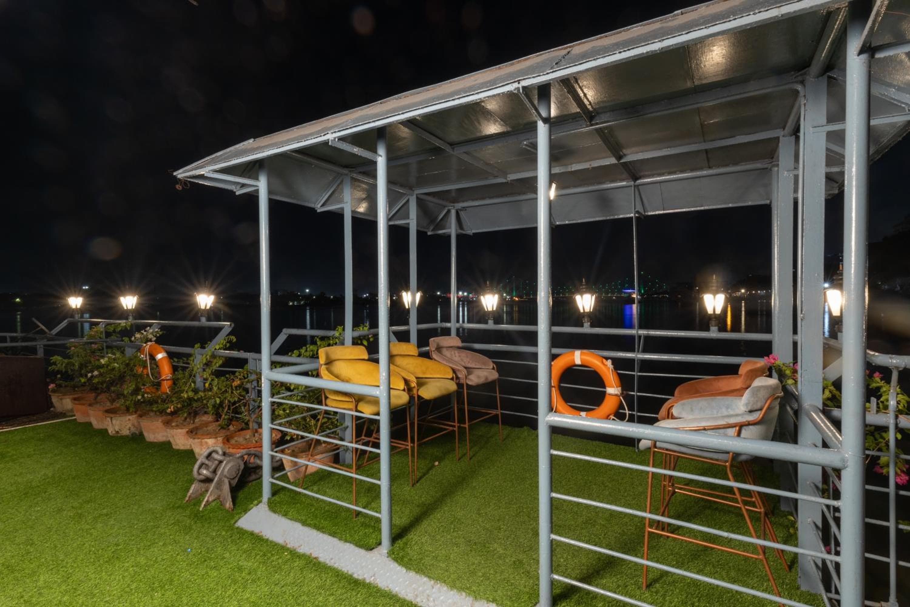 Polo Floatel Kolkata