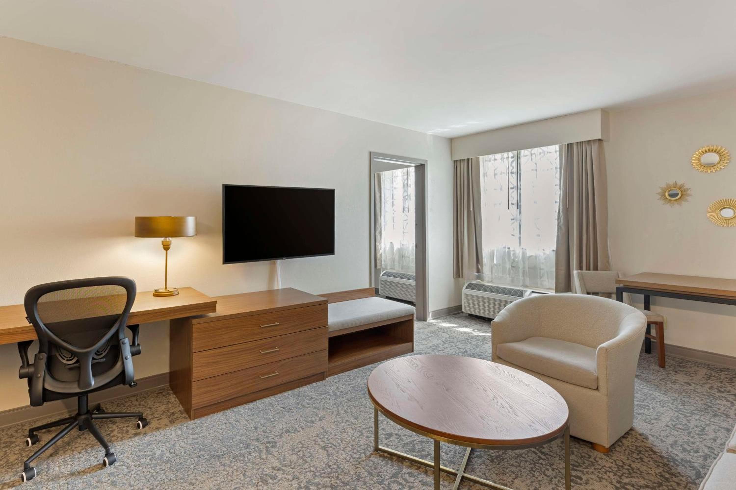 Best Western Plus The Charles Hotel
