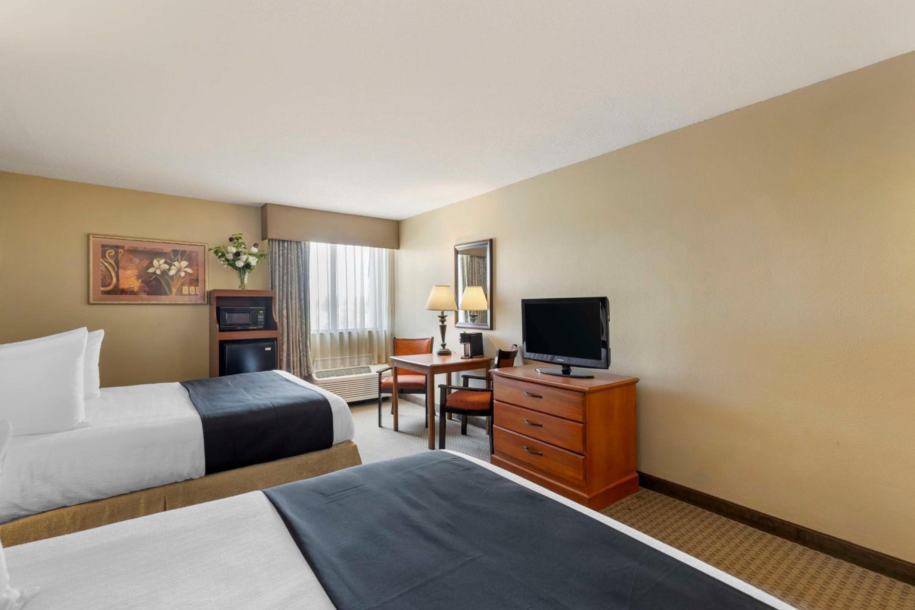 Best Western Plus The Charles Hotel
