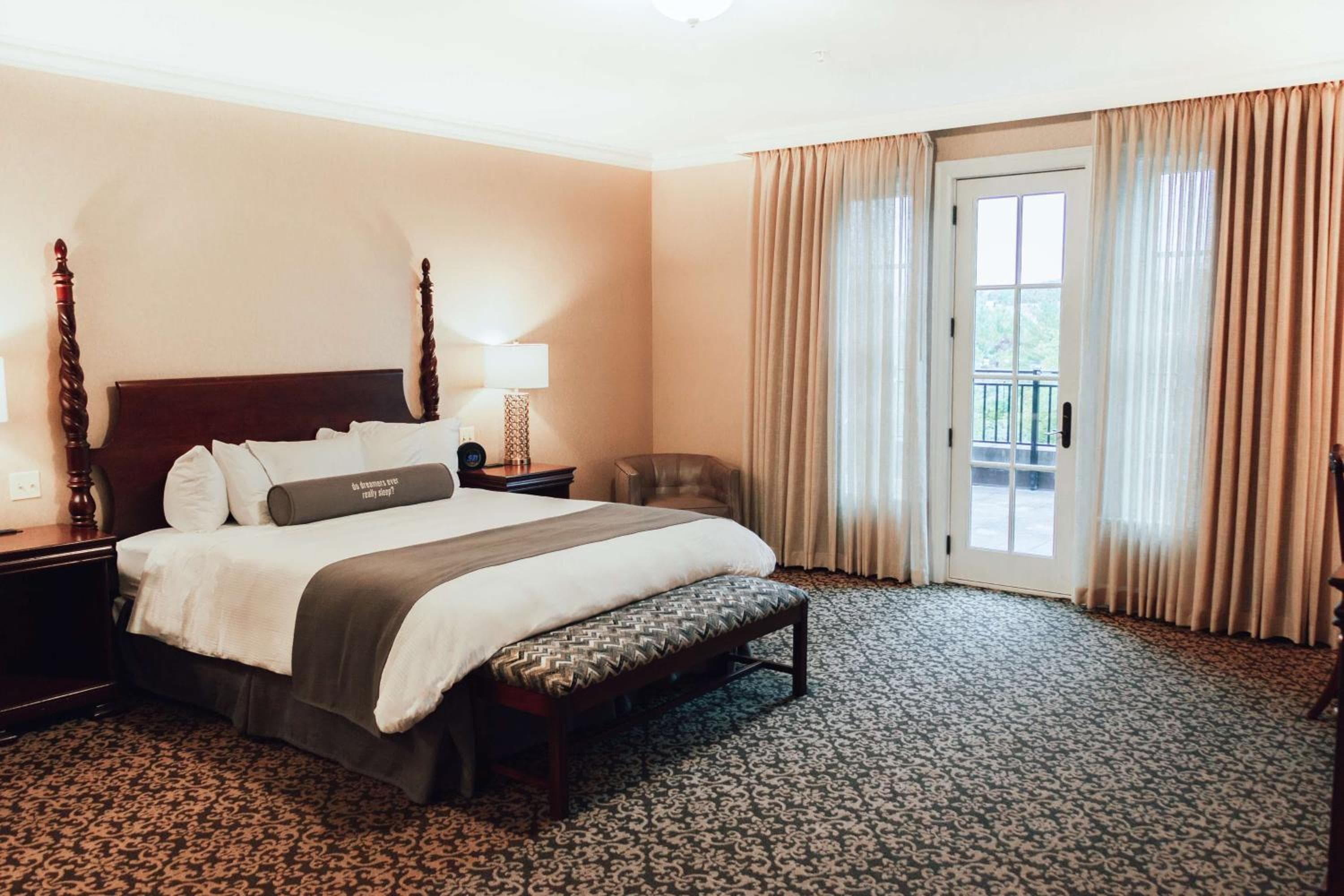 Royal Park Hotel