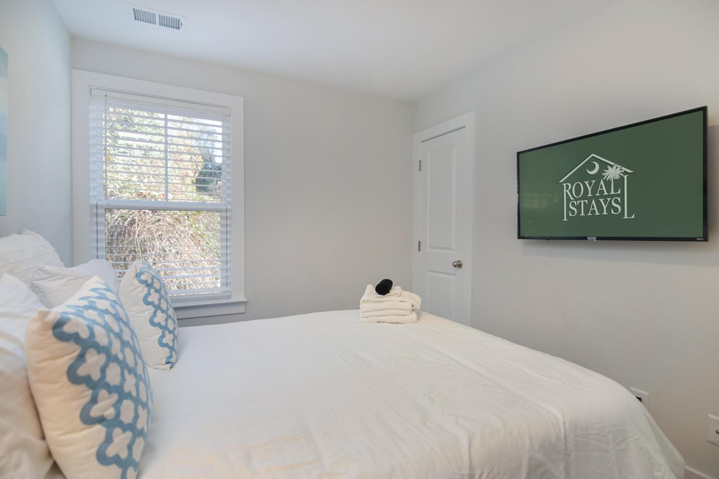 The Cozy Vibes-6 beds-Fenced in Backyard