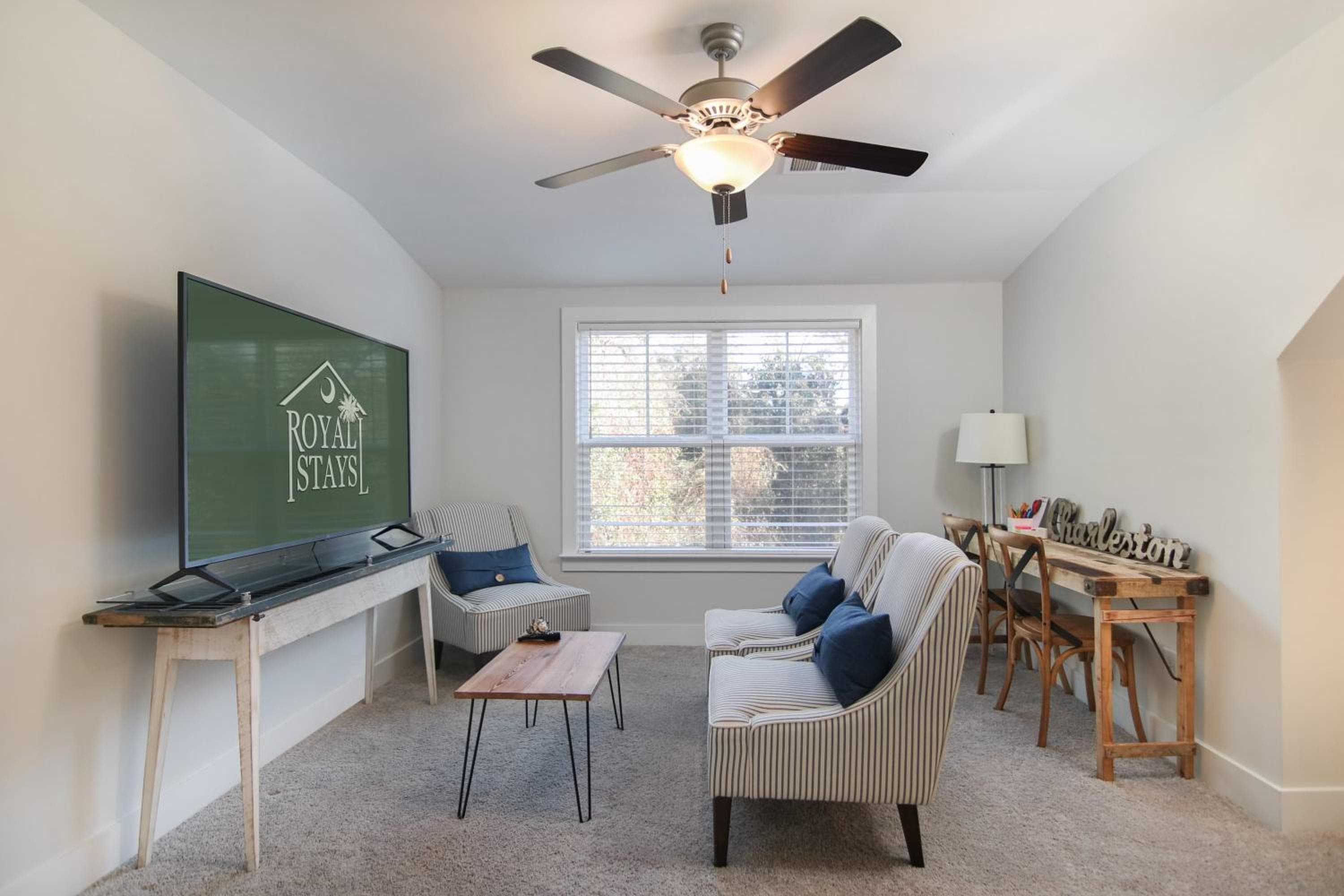 The Cozy Vibes-6 beds-Fenced in Backyard