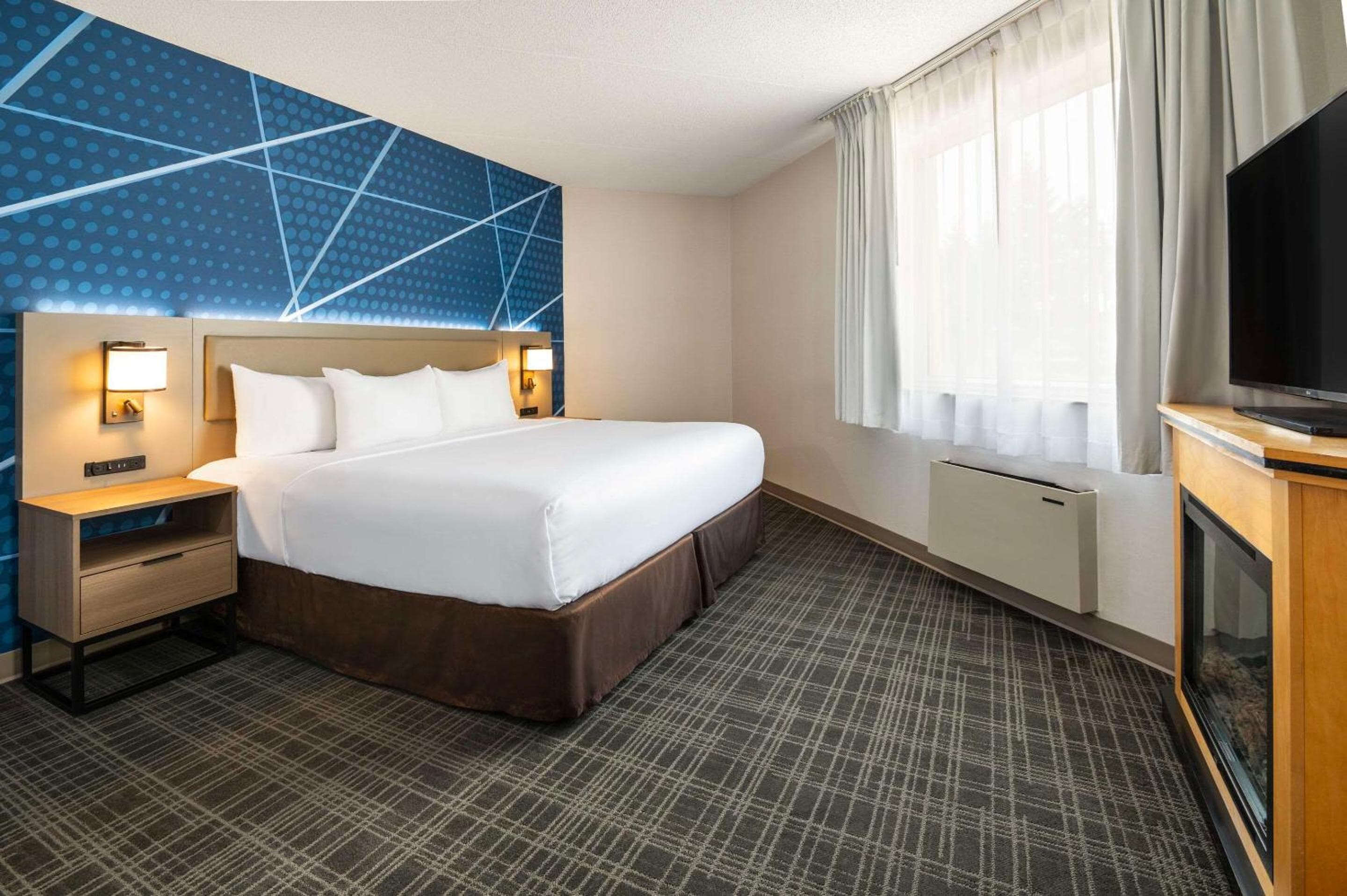 Comfort Inn & Suites Barrie - Highway 400