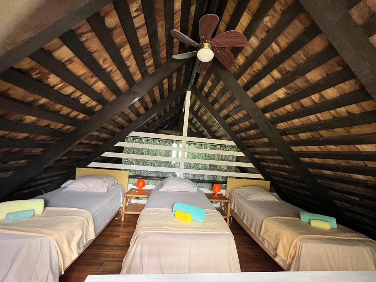 Linareva Moorea Beach Resort