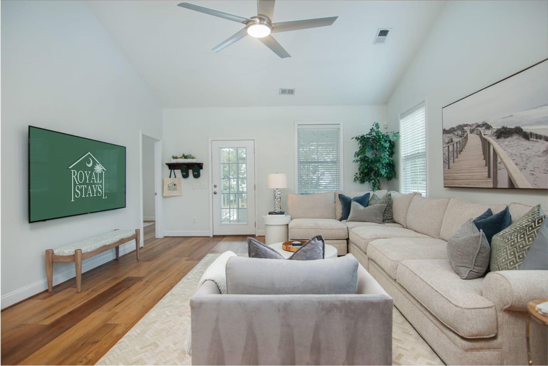 The Jade, Park Circle, Mins to Dwtn and Beaches