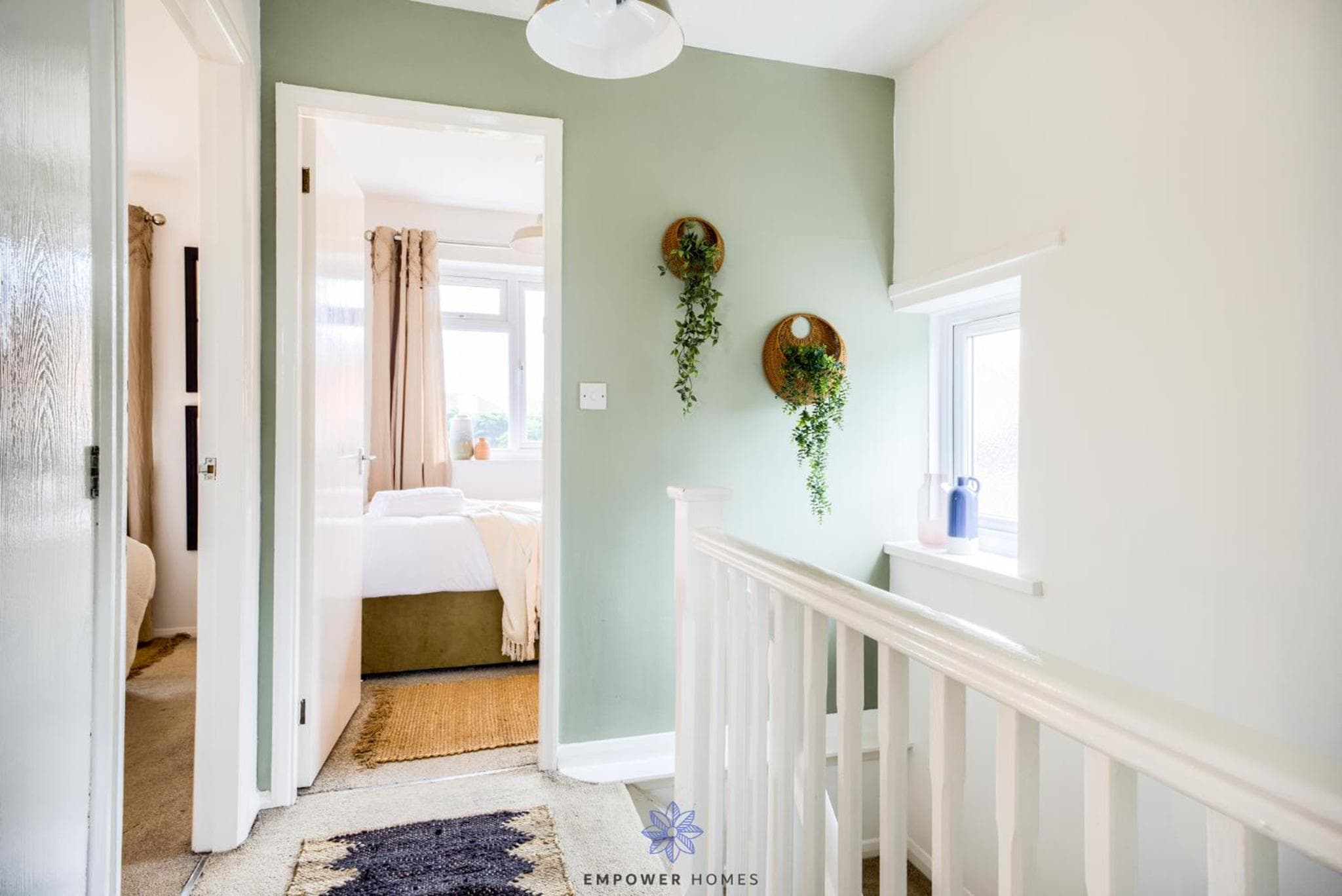 Coventry Beautiful House, University Hospital, M6 M69, Private Parking, Sleeps 6, by EMPOWER HOMES