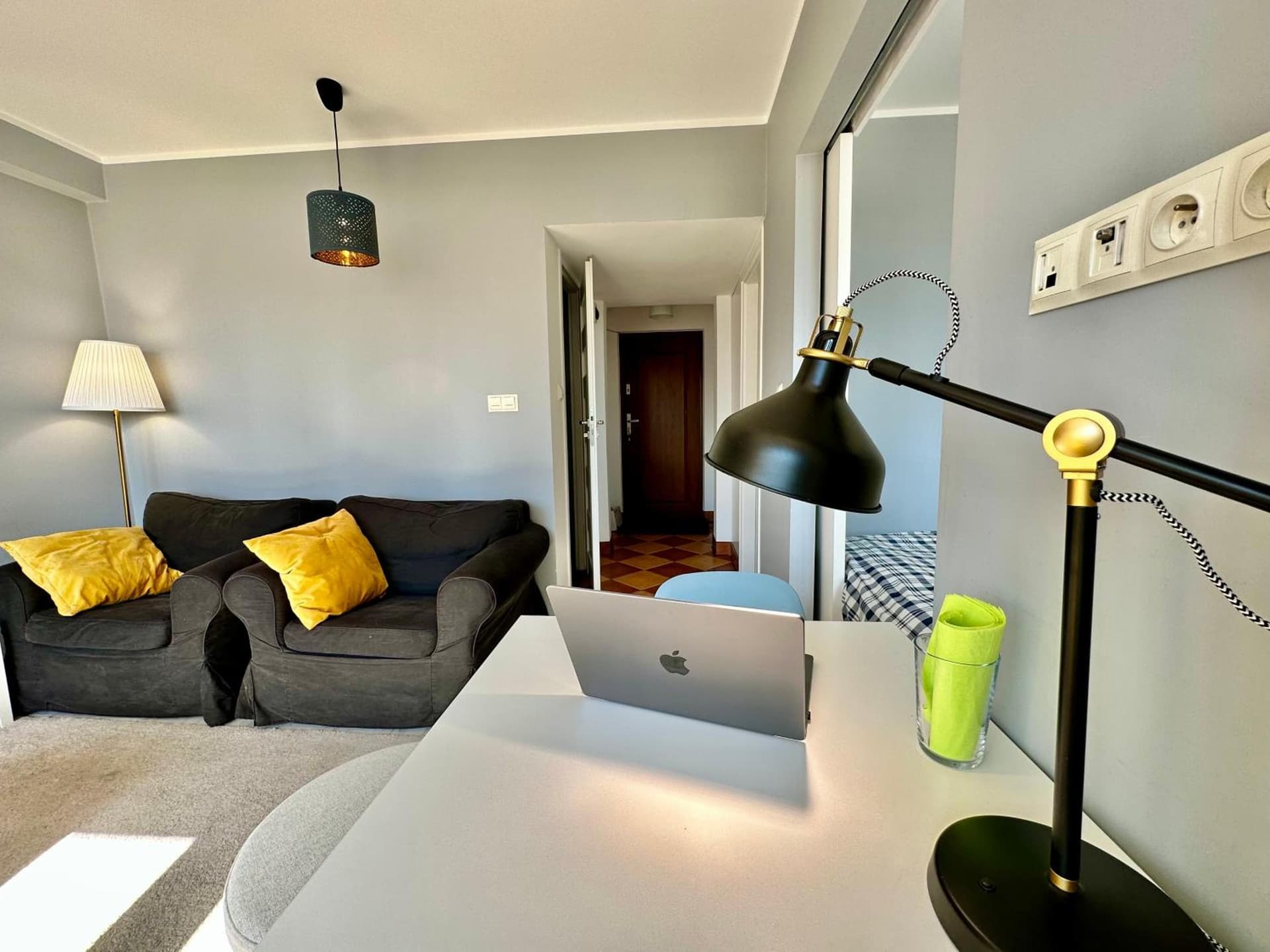 GOLD 2 King Size Bed, metro x2 free WiFi, 50'TV Netflix, HBO, AppleTV+
