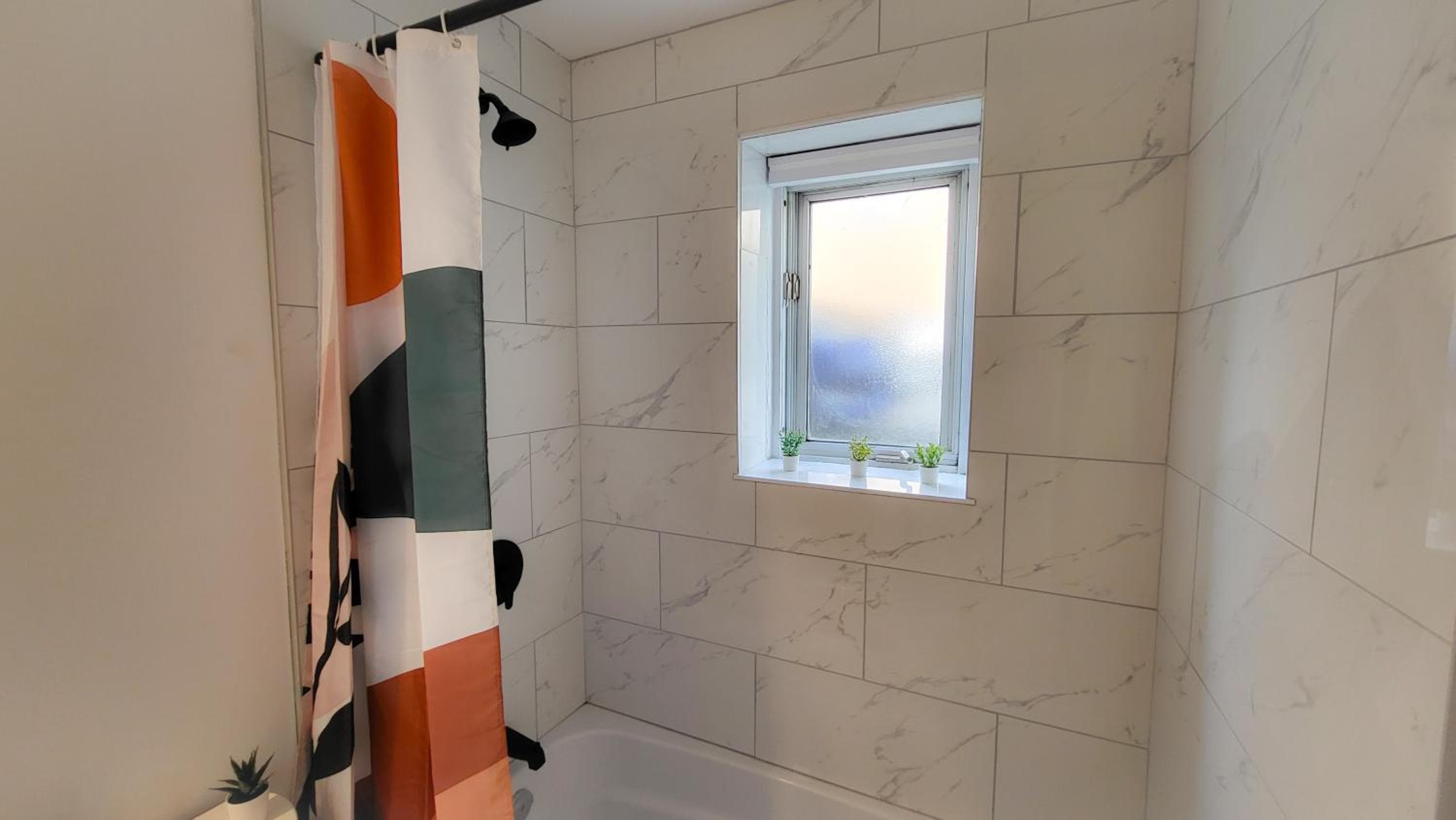 JstLikeHome - Serenity Suites & Guesthouse