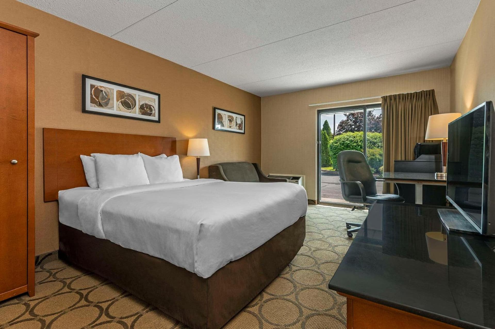Comfort Inn West