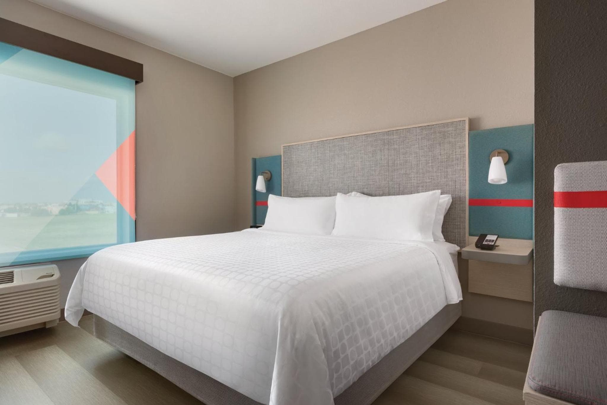 avid hotels - Tulsa Hills by IHG