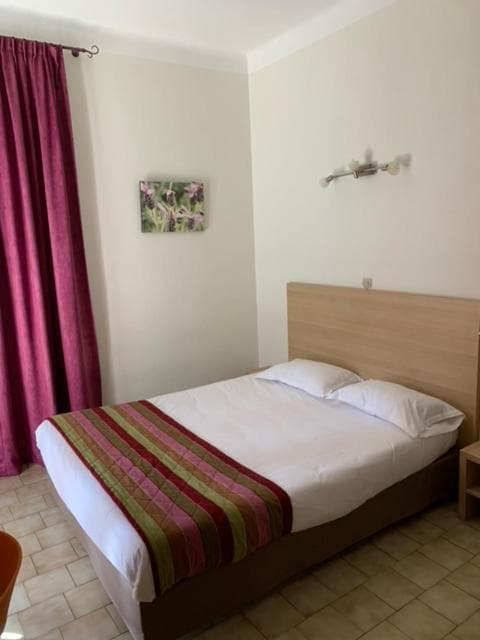 Hôtel Colombo- Porto Corse