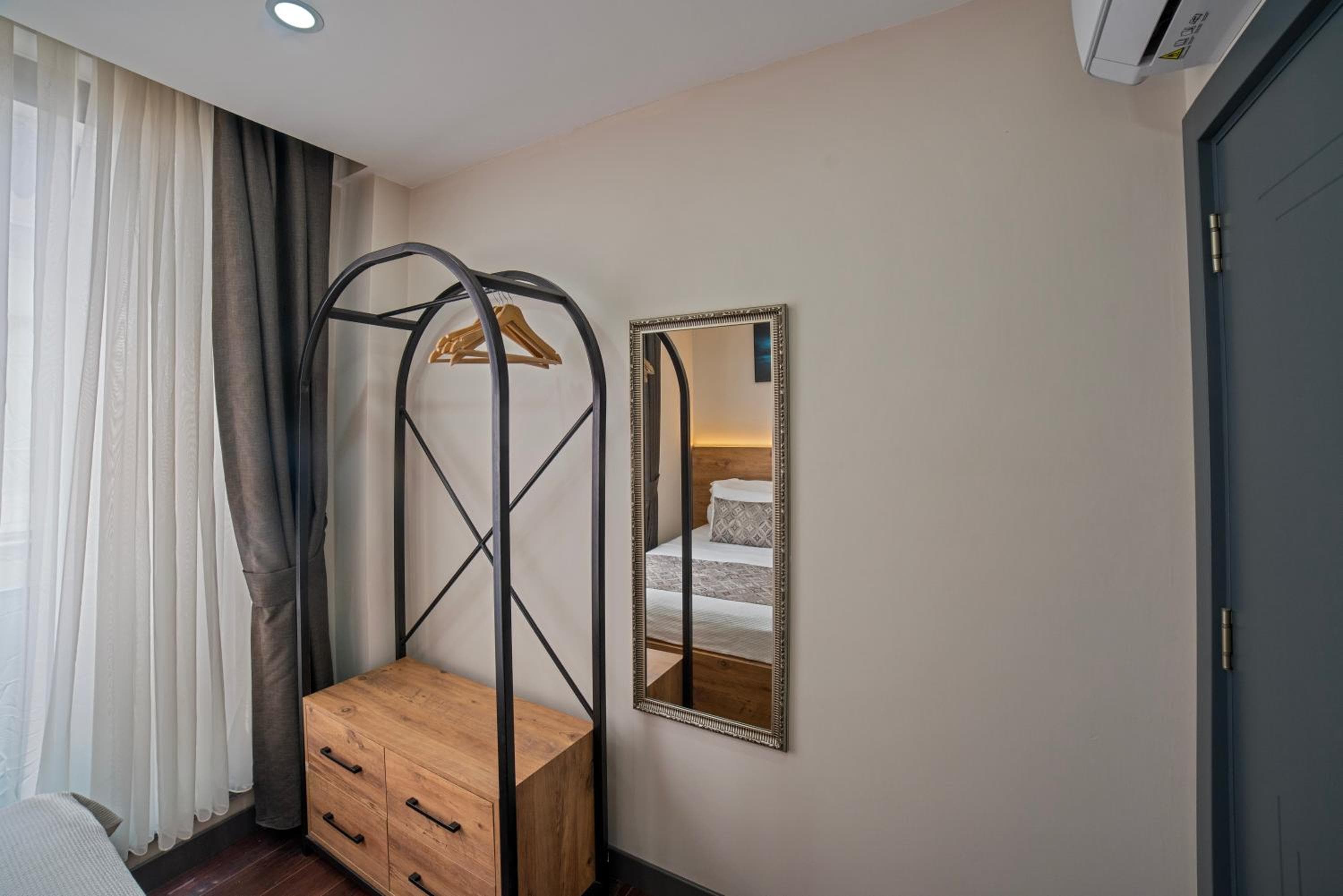 City Moonlight Apart Hotel