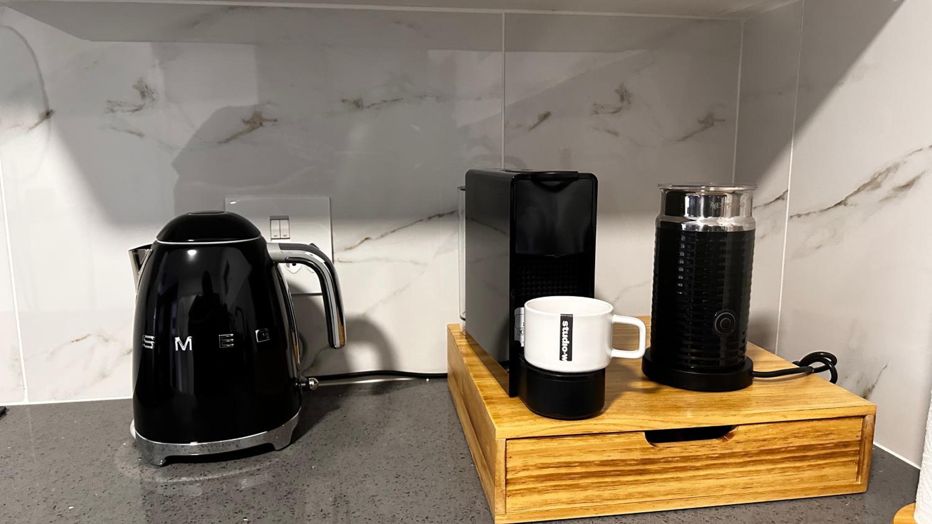 Stylish Executive Apartment with Power Backup