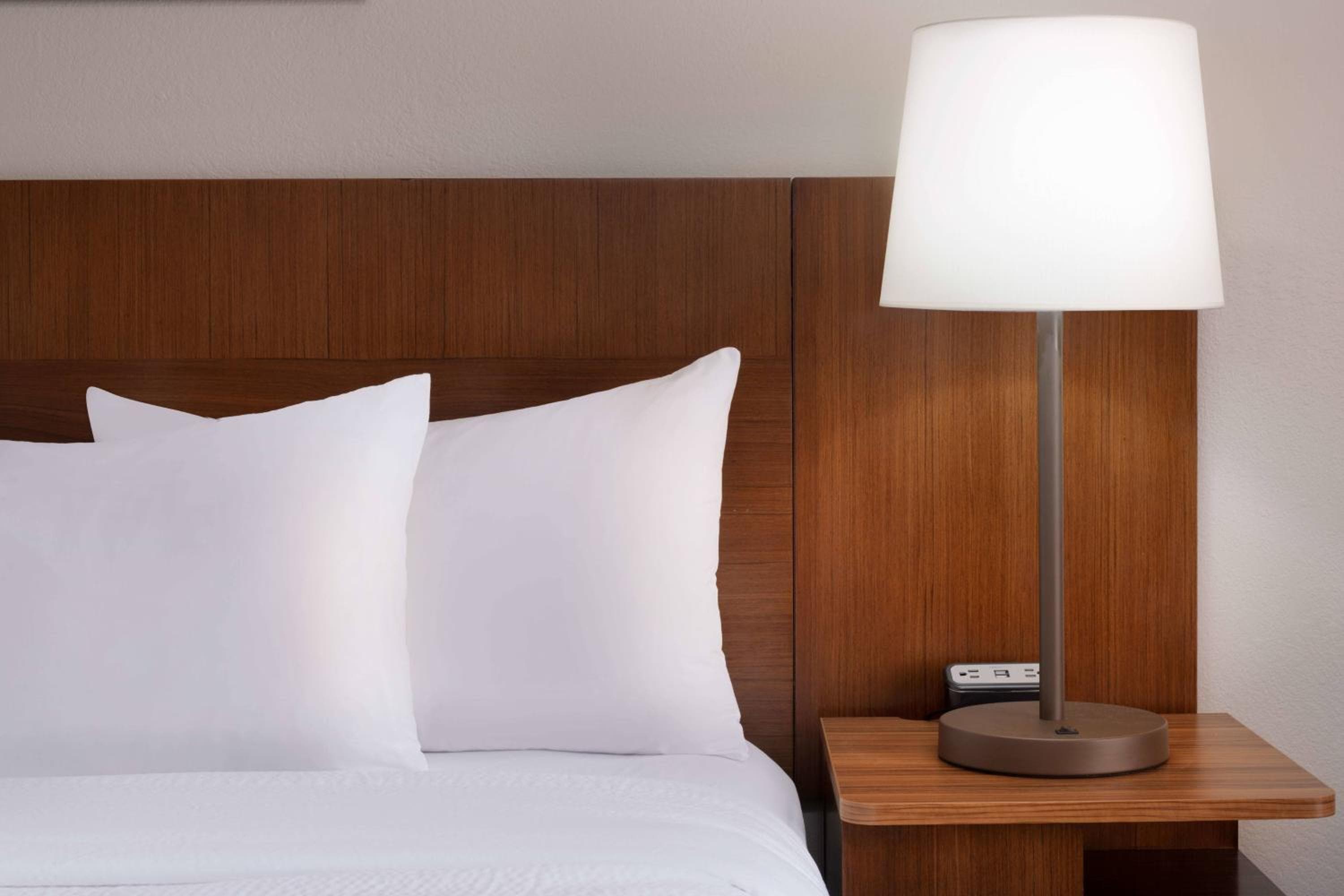 Fairfield Inn and Suites Austin South