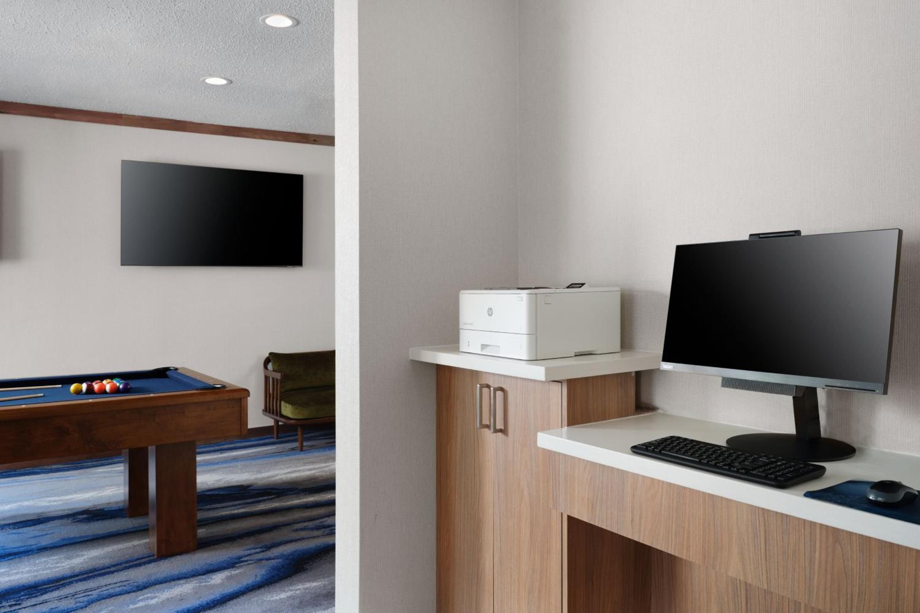 Fairfield Inn and Suites Austin South