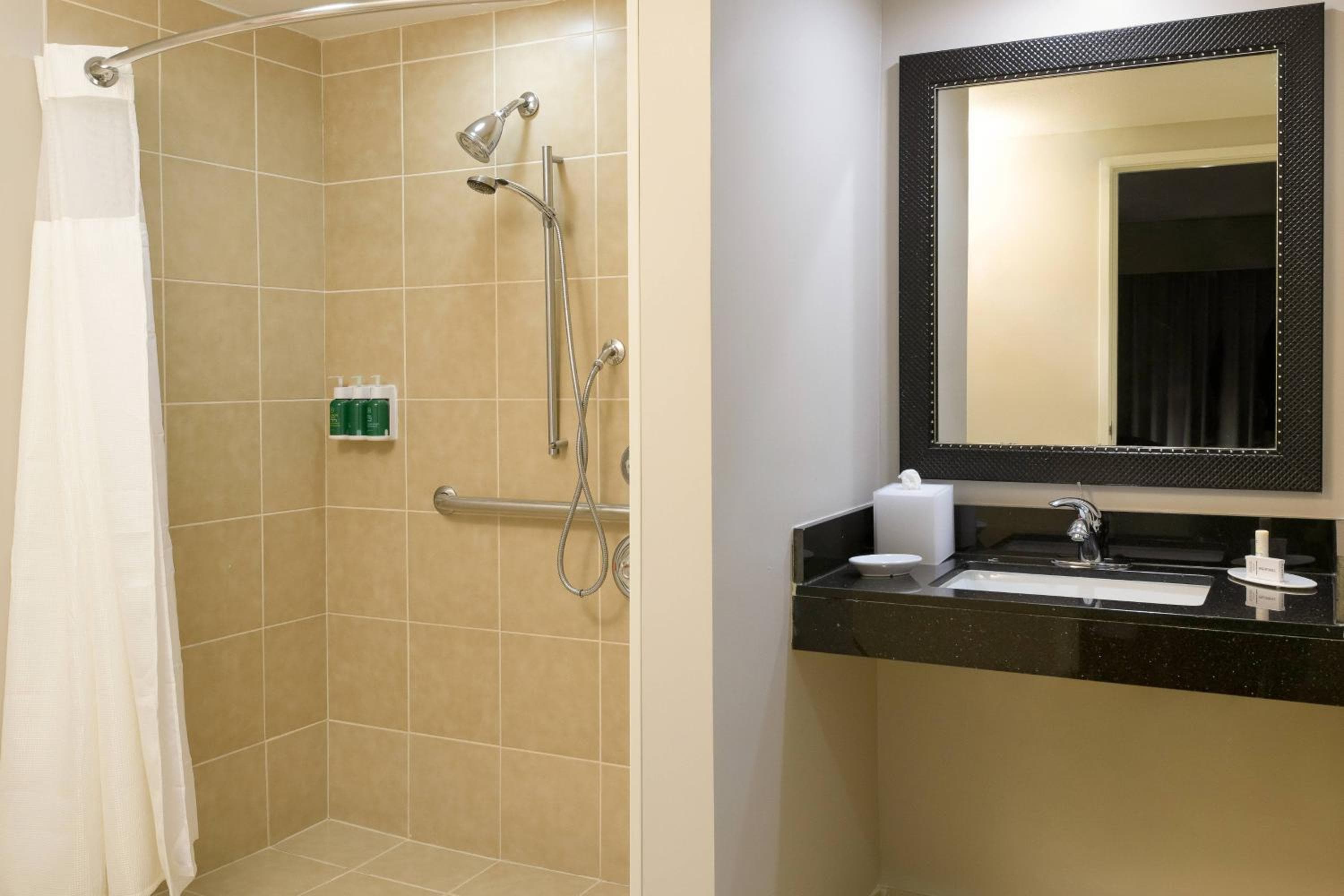 Fairfield Inn & Suites San Diego Old Town