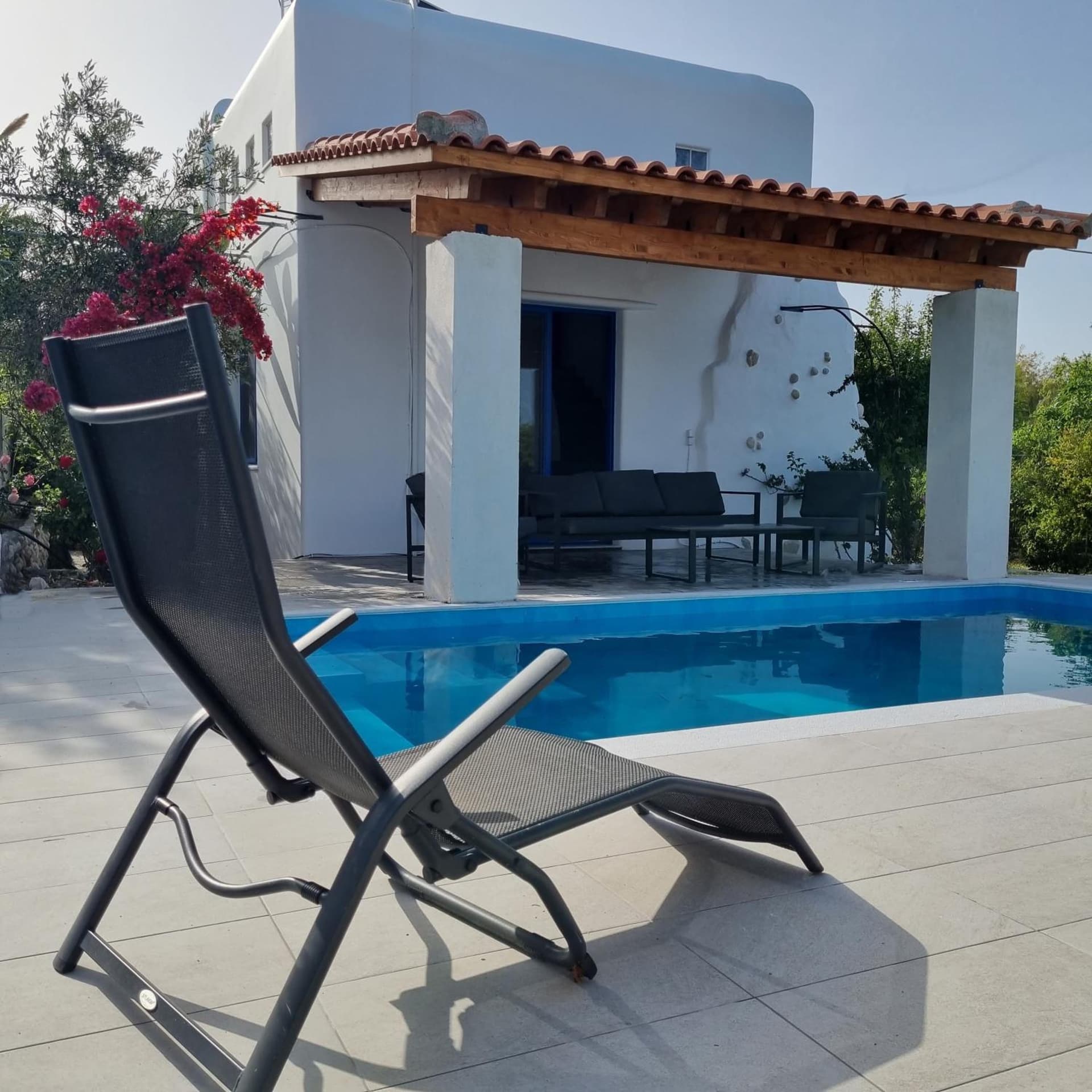 Lianas Garden House