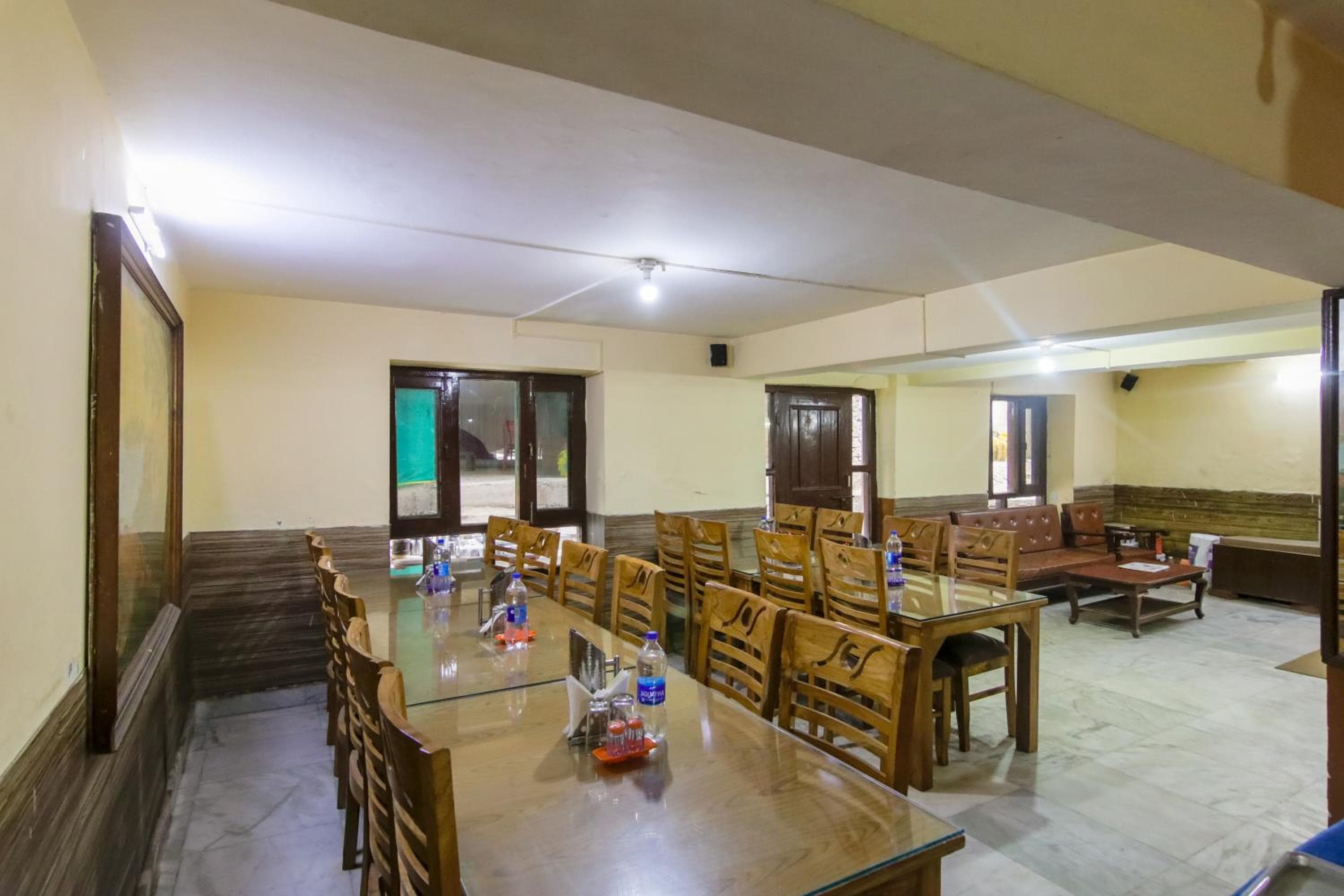 MHA hotels MOORANG mall manali