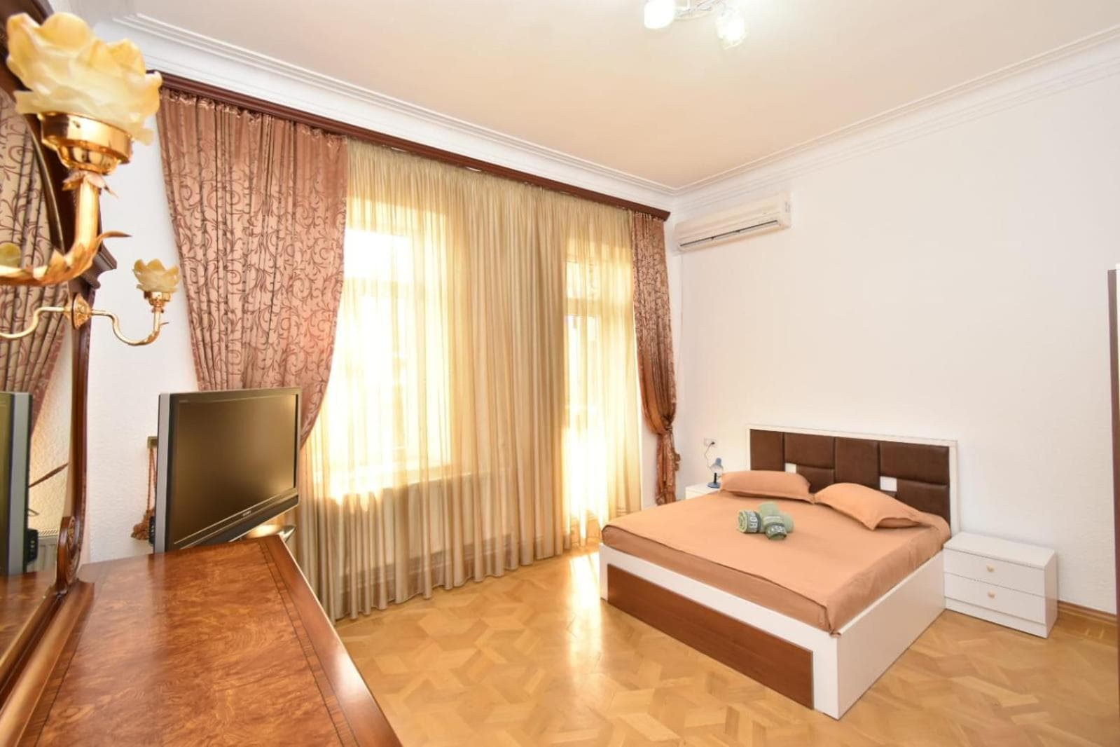 Guesthouses Opera