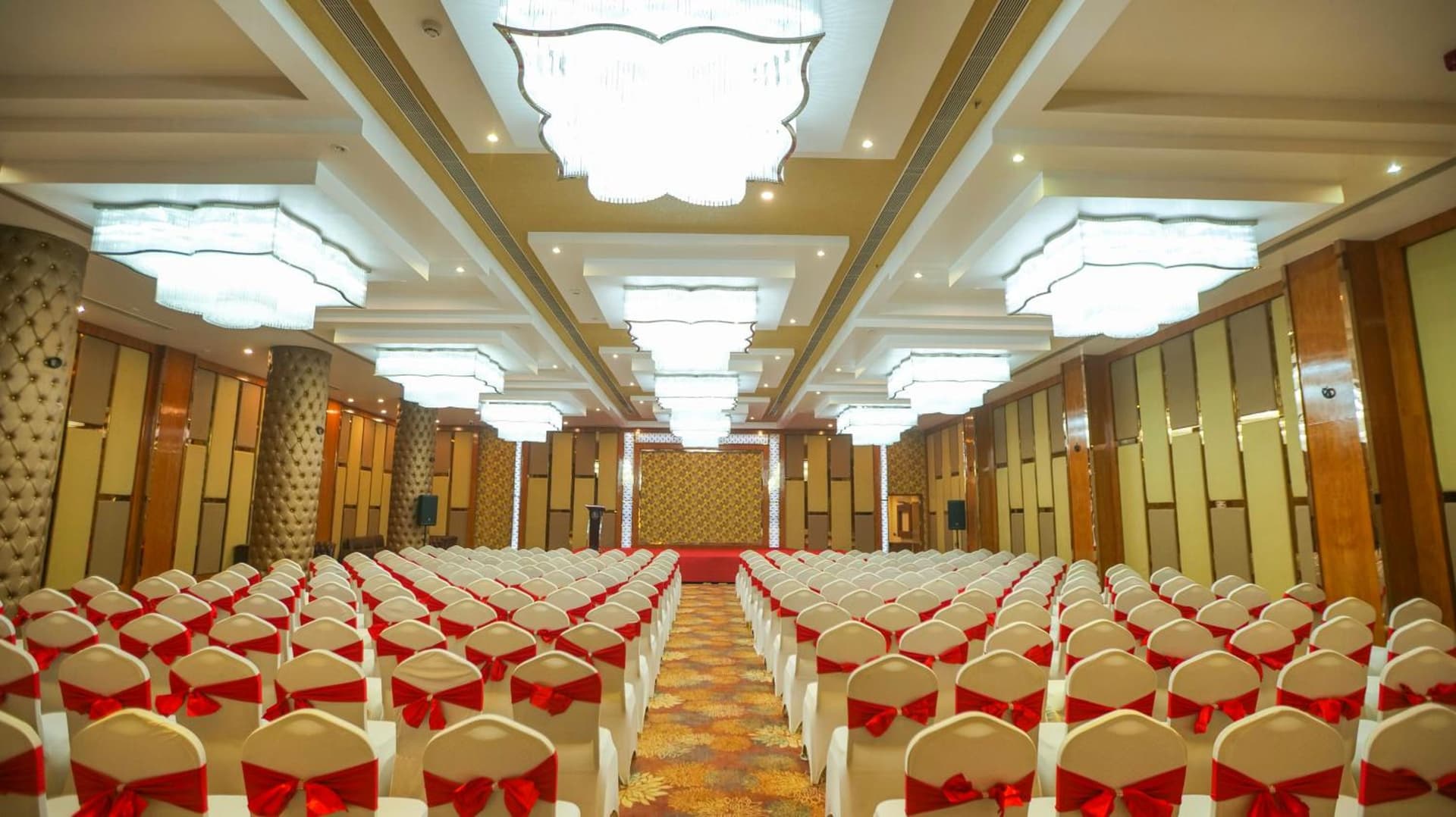 Leroy Grand - Yeshwanthpur