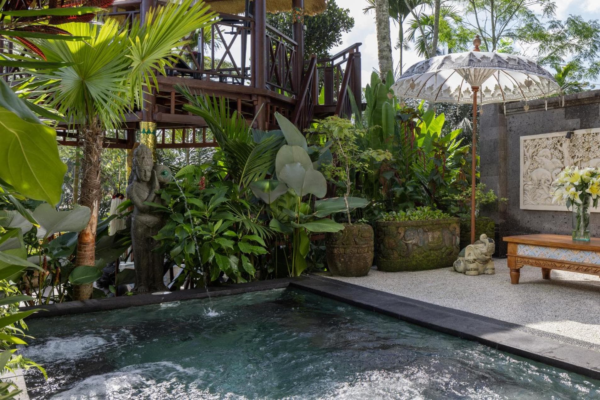 Villa Lembah Damai