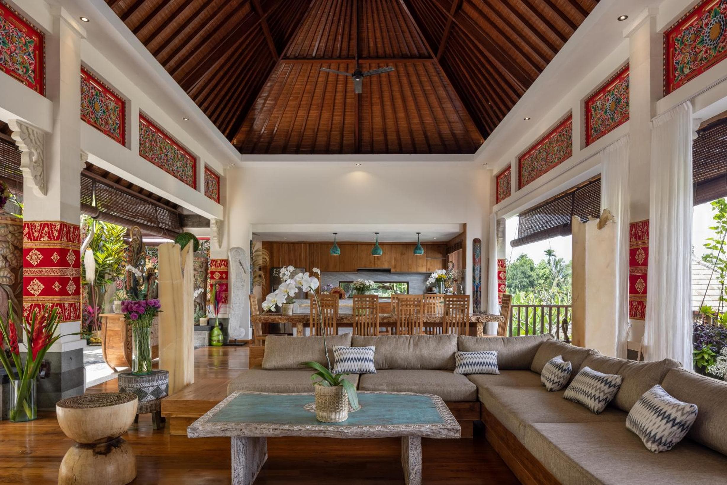 Villa Lembah Damai