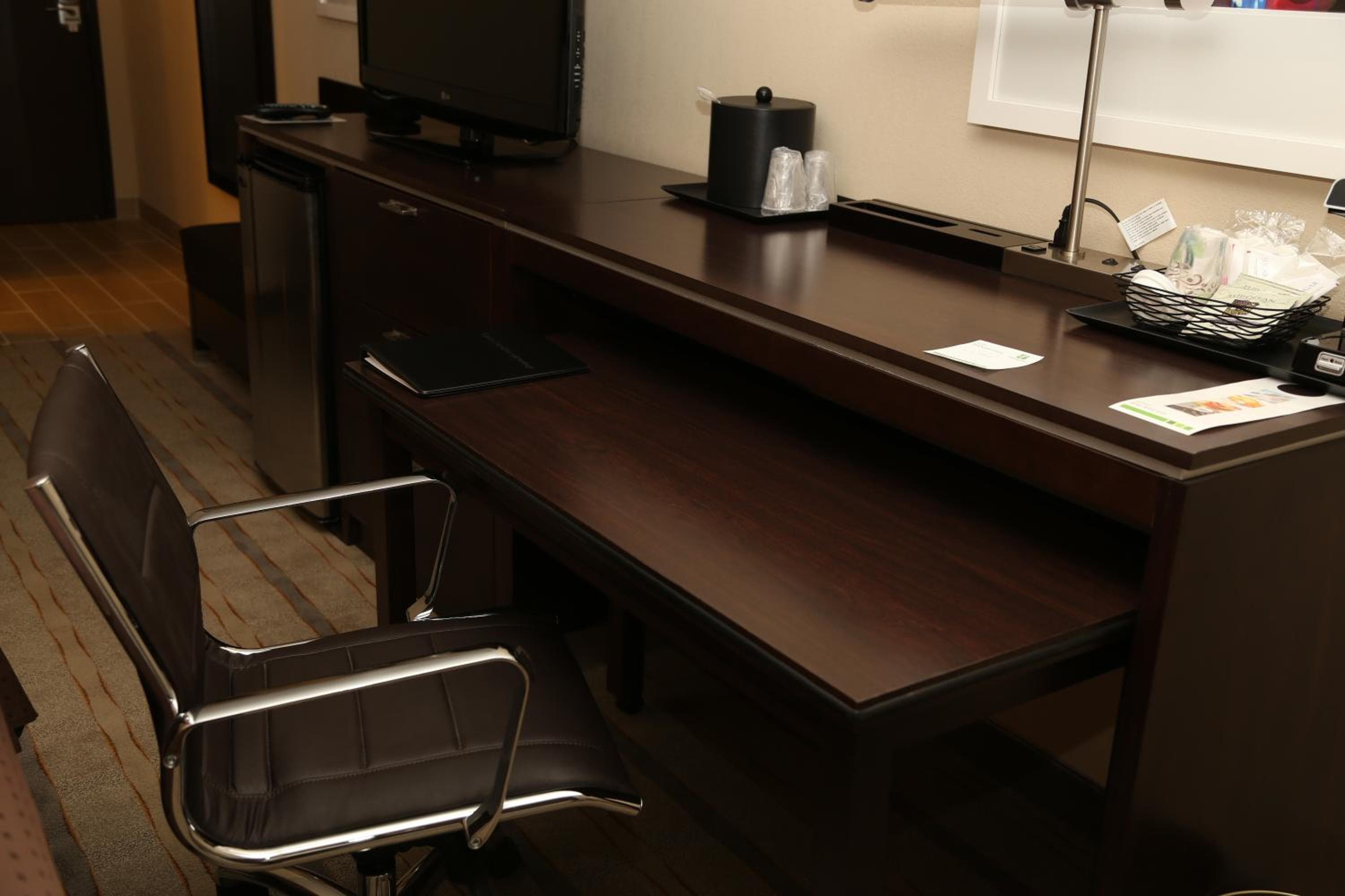 Holiday Inn Charlotte - Airport Conf Ctr by IHG