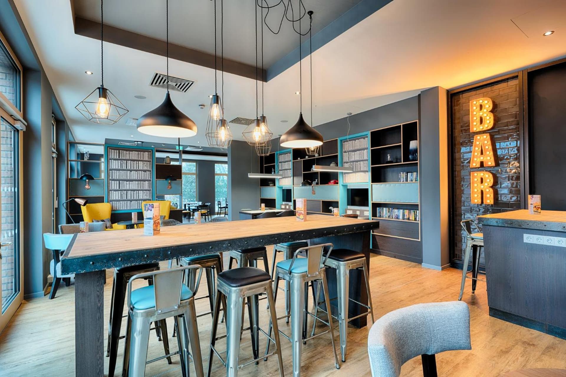bar