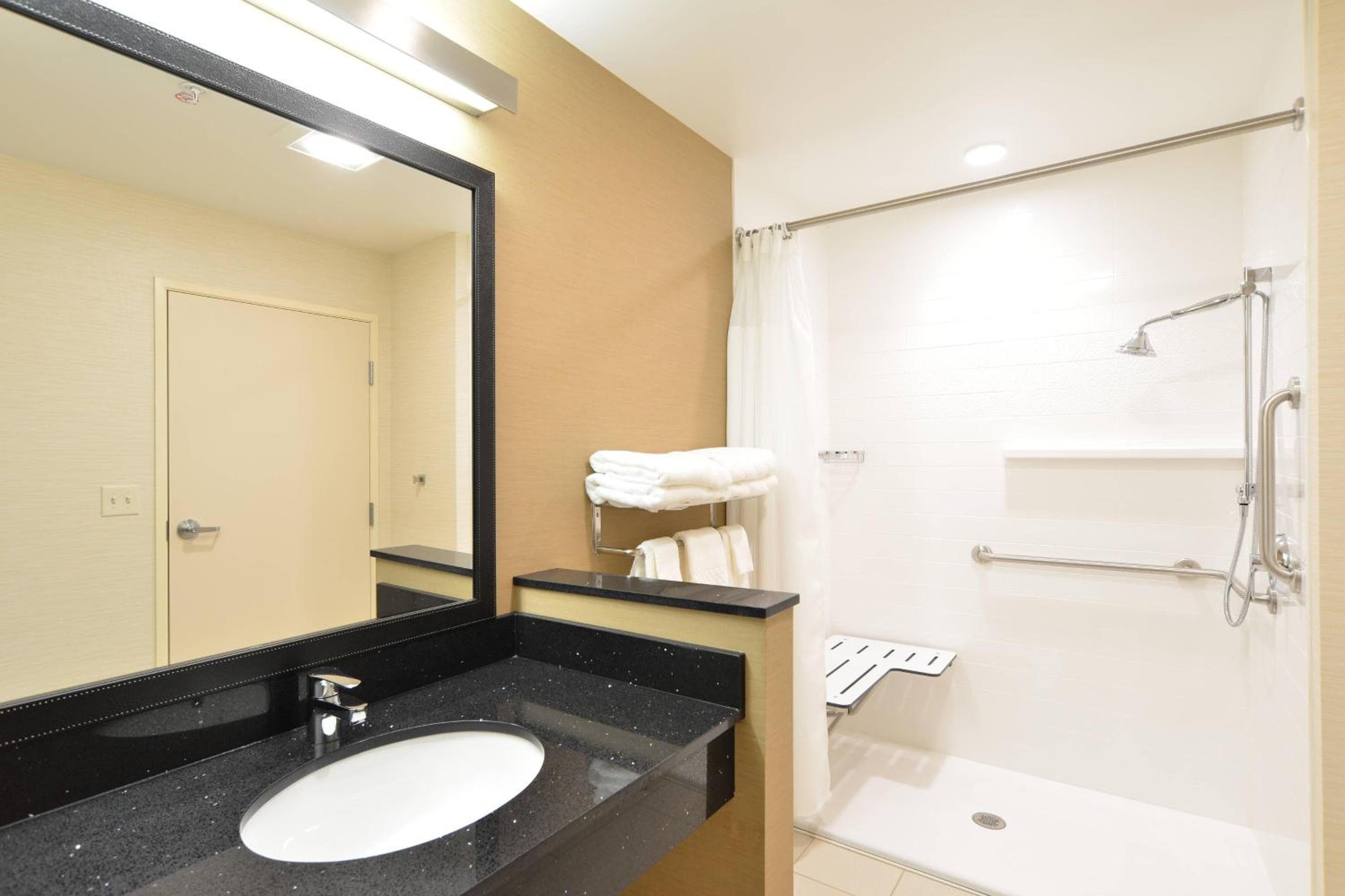 Fairfield Inn & Suites by Marriott Eau Claire/Chippewa Falls