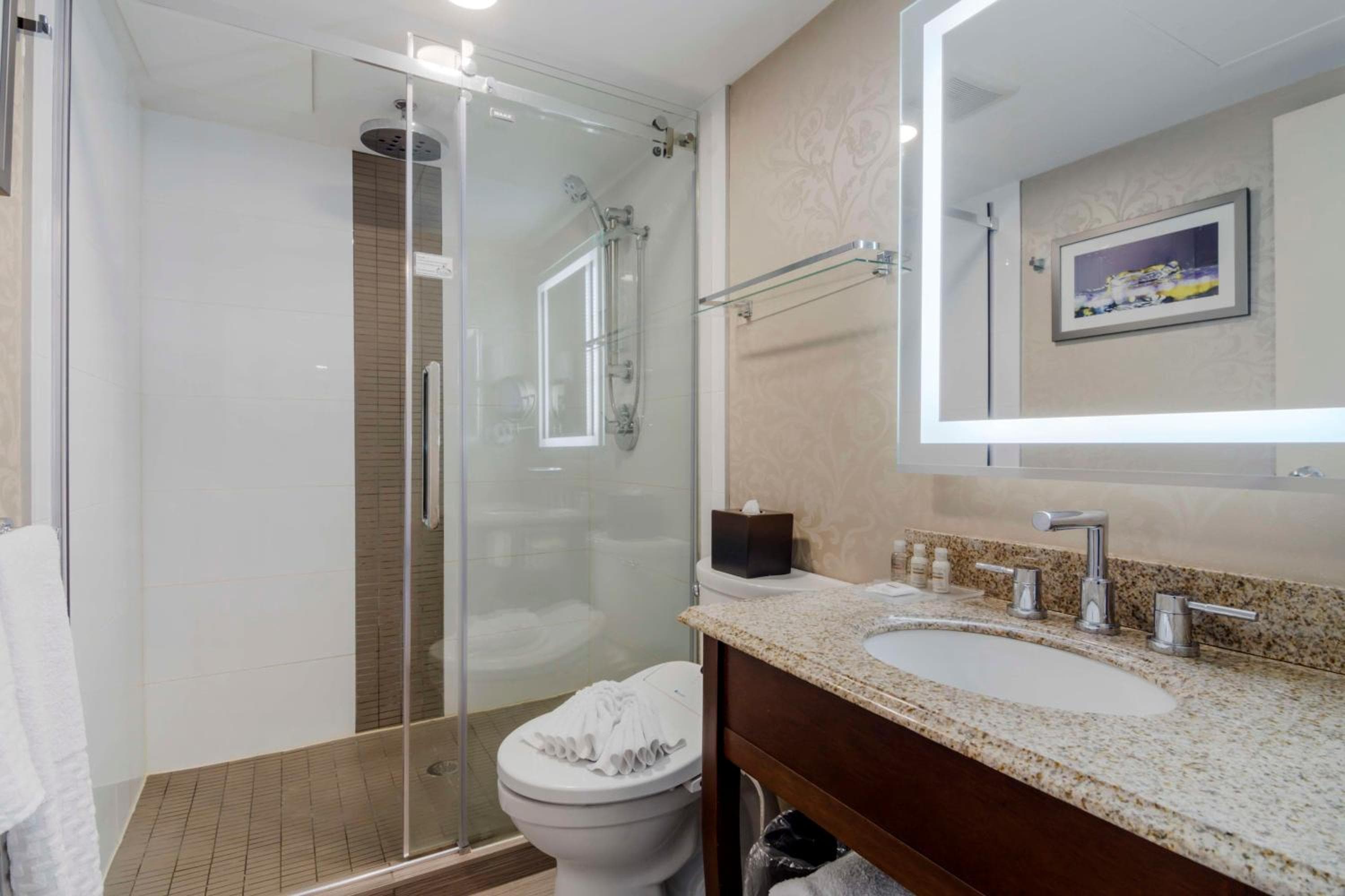 Best Western Premier Chateau Granville Hotel & Suites & Conference Centre