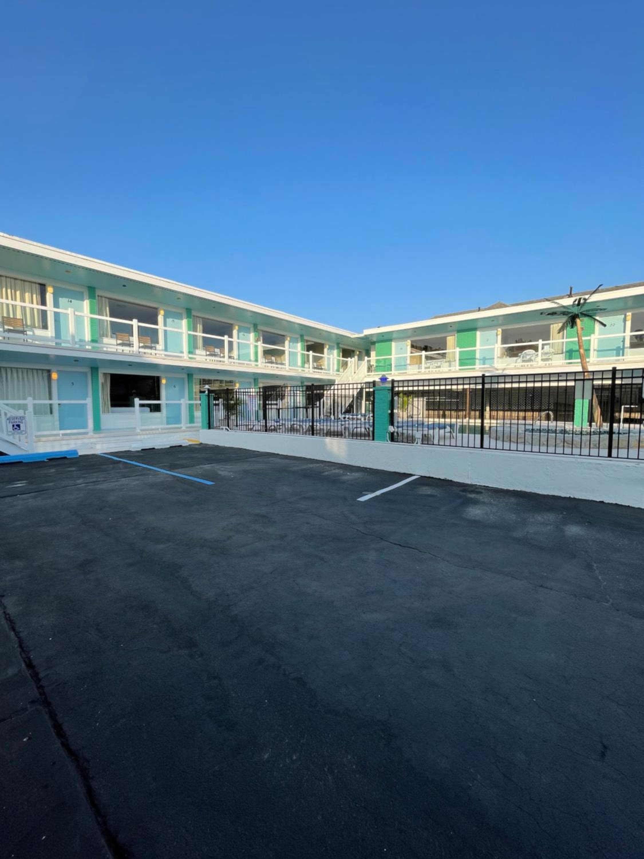 Mango Motel Wildwood Beach & Boardwalk