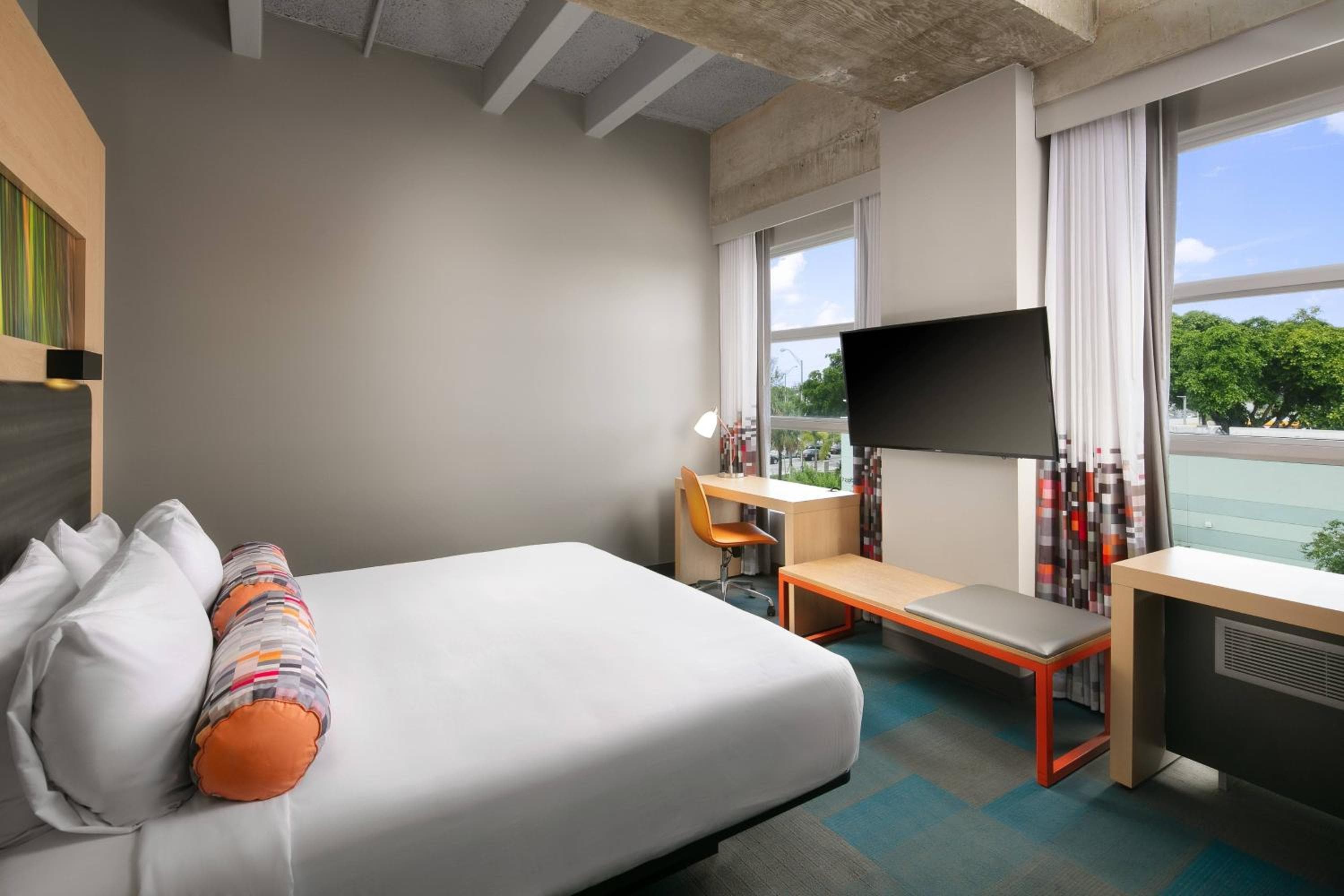 Aloft by Marriott Miami Airport
