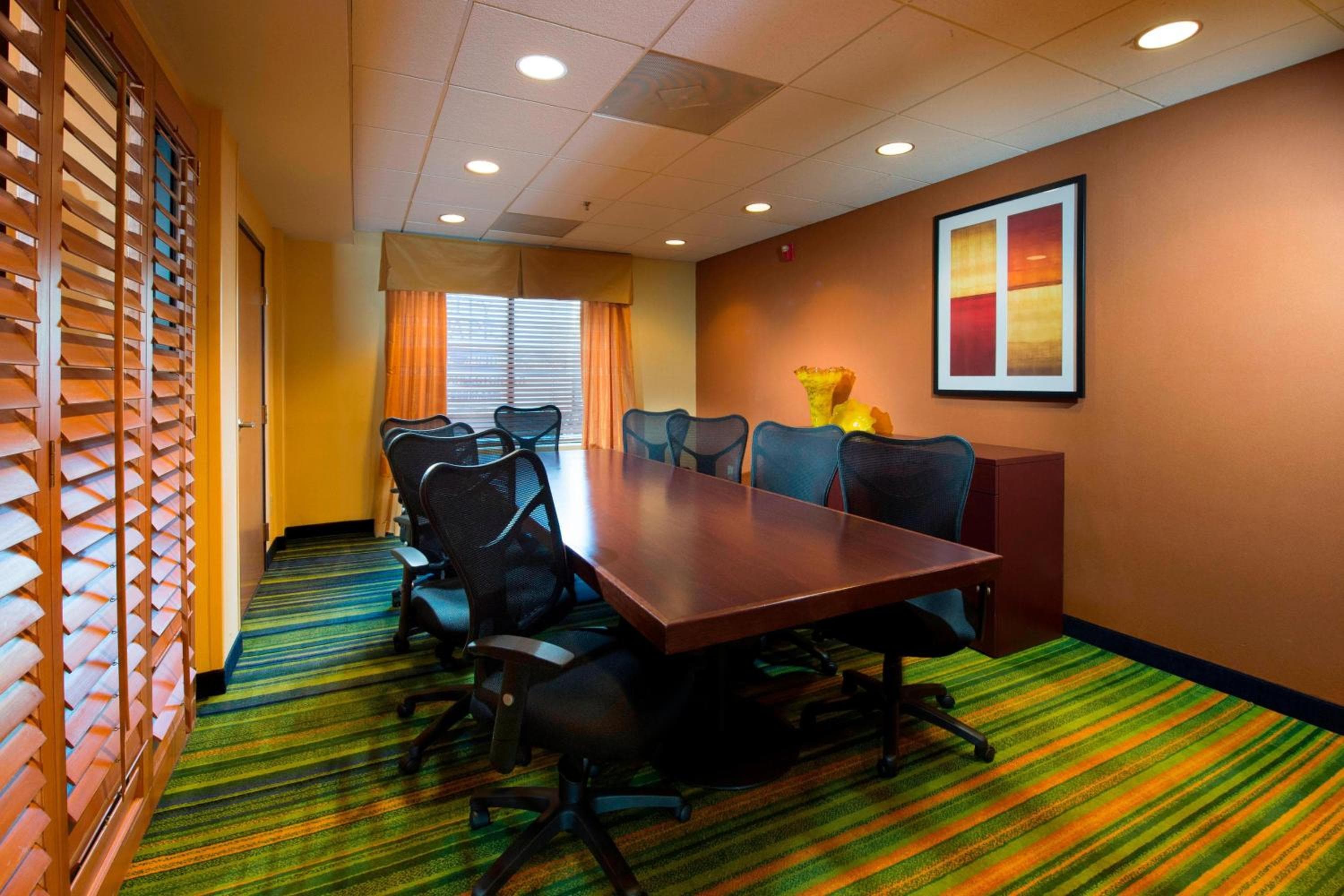 Fairfield Inn & Suites by Marriott Charleston Airport/Convention Center