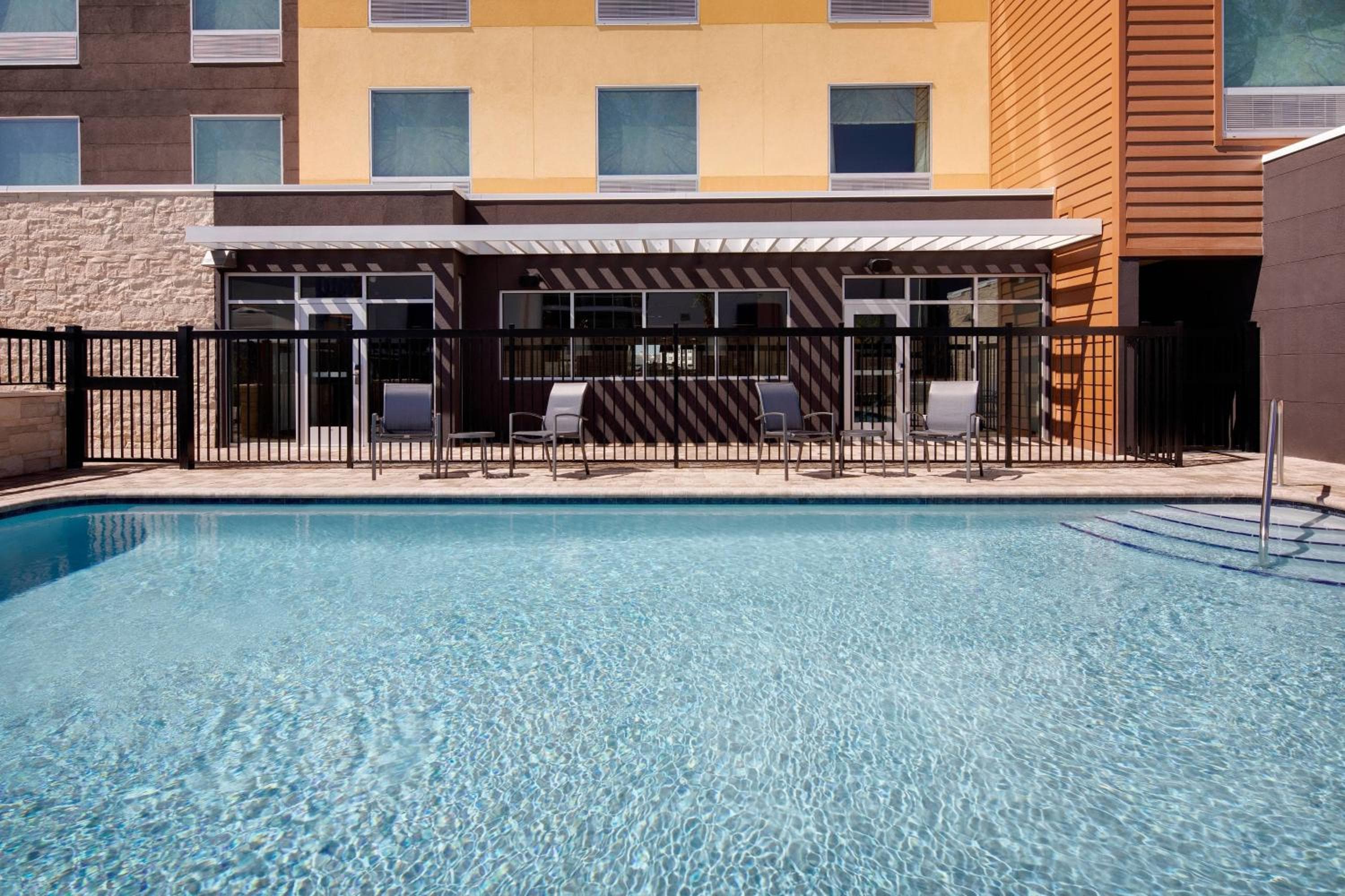 Fairfield Inn & Suites by Marriott Tampa Wesley Chapel