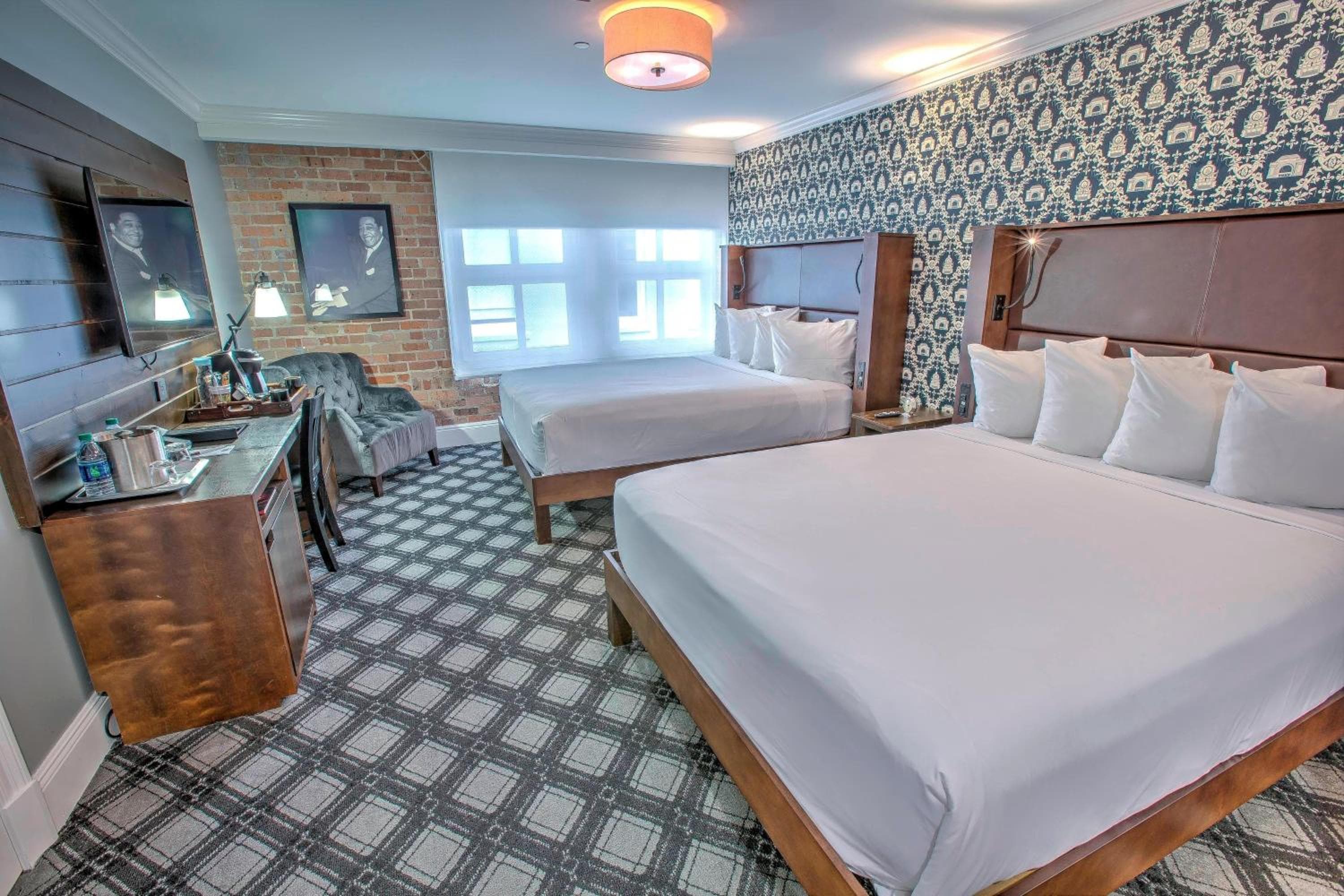 Q&C Hotel and Bar New Orleans, Autograph Collection