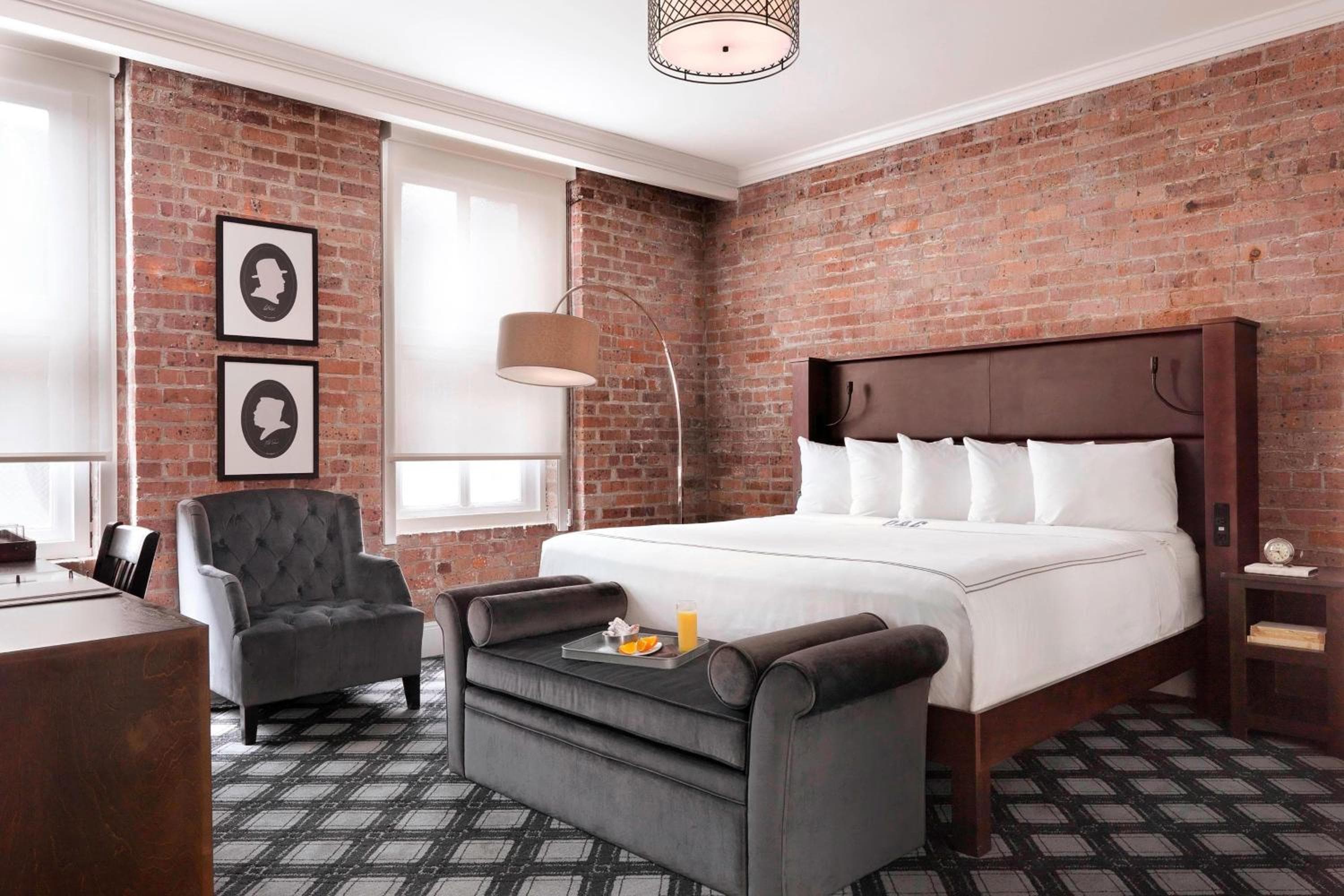 Q&C Hotel and Bar New Orleans, Autograph Collection