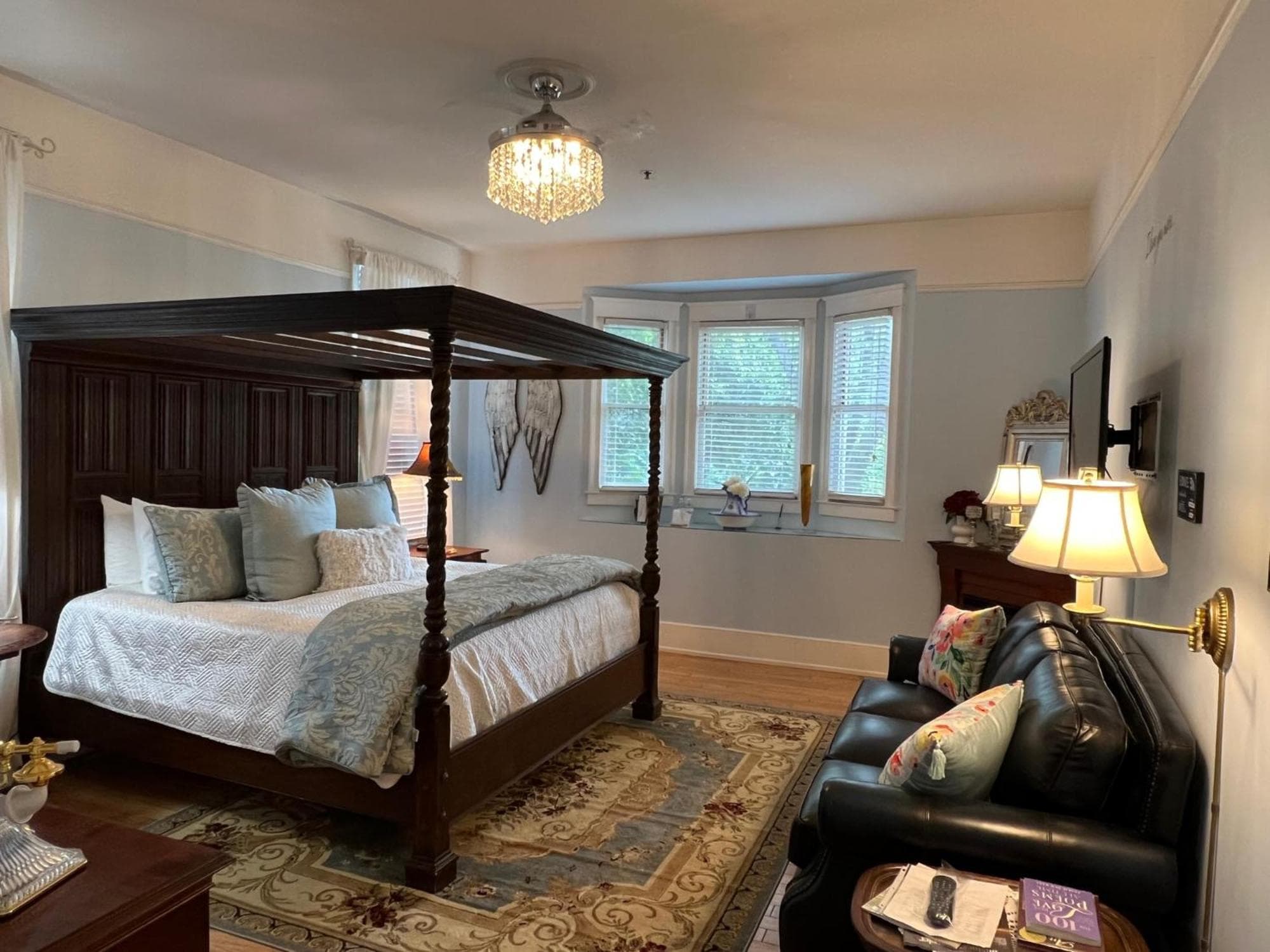 Hoyt House Luxury Bed & Breakfast