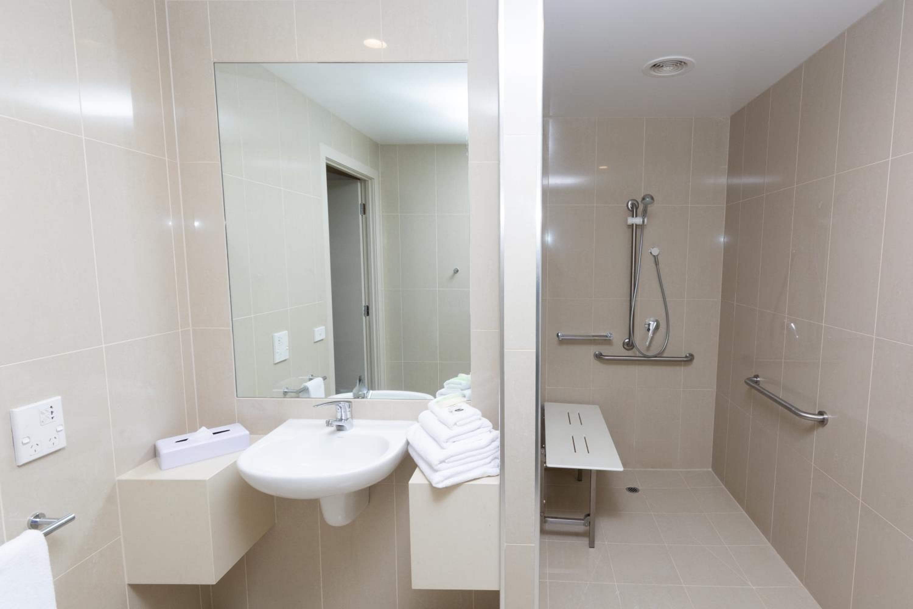 Atlantis Hotel Melbourne